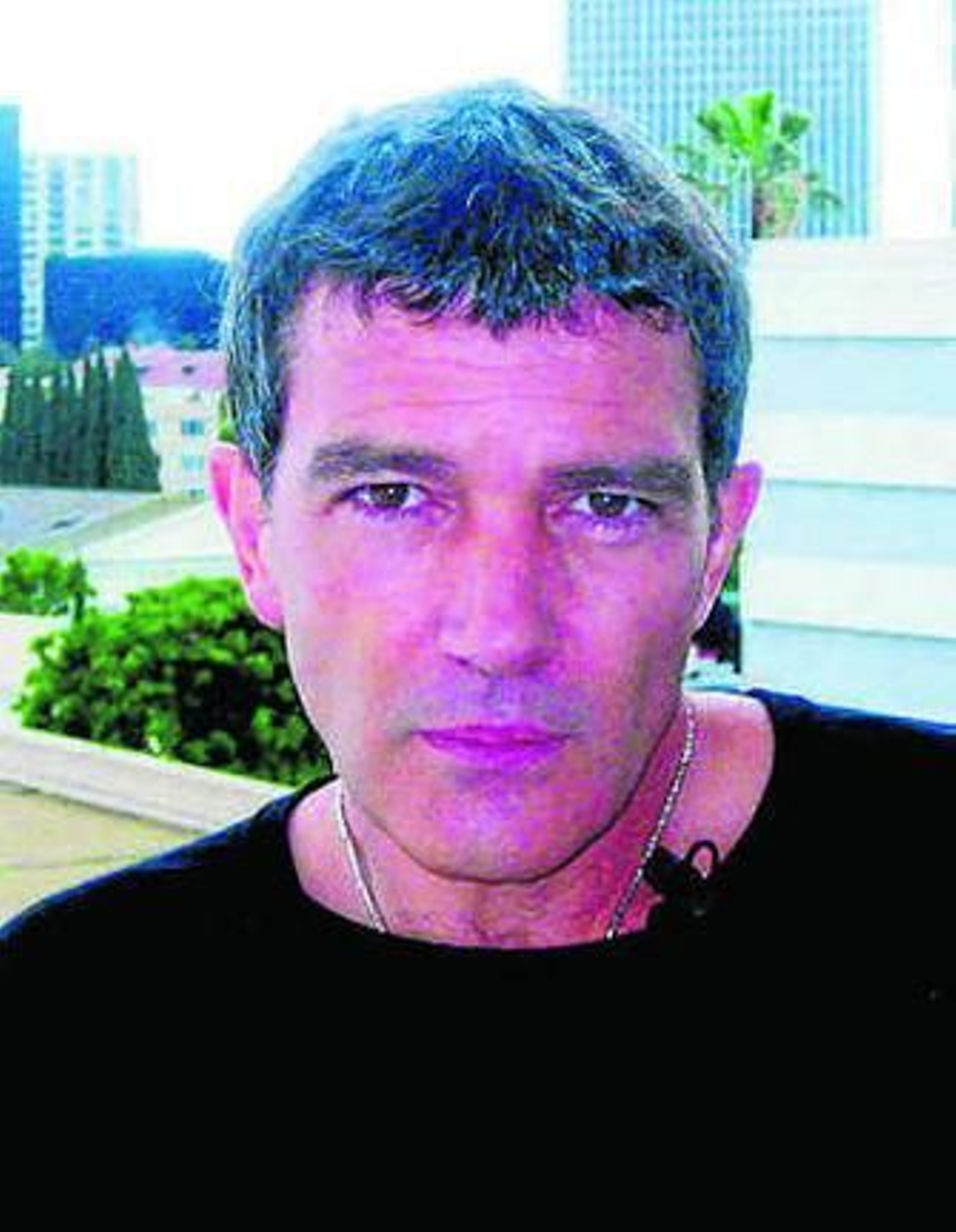 Antonio Banderas.