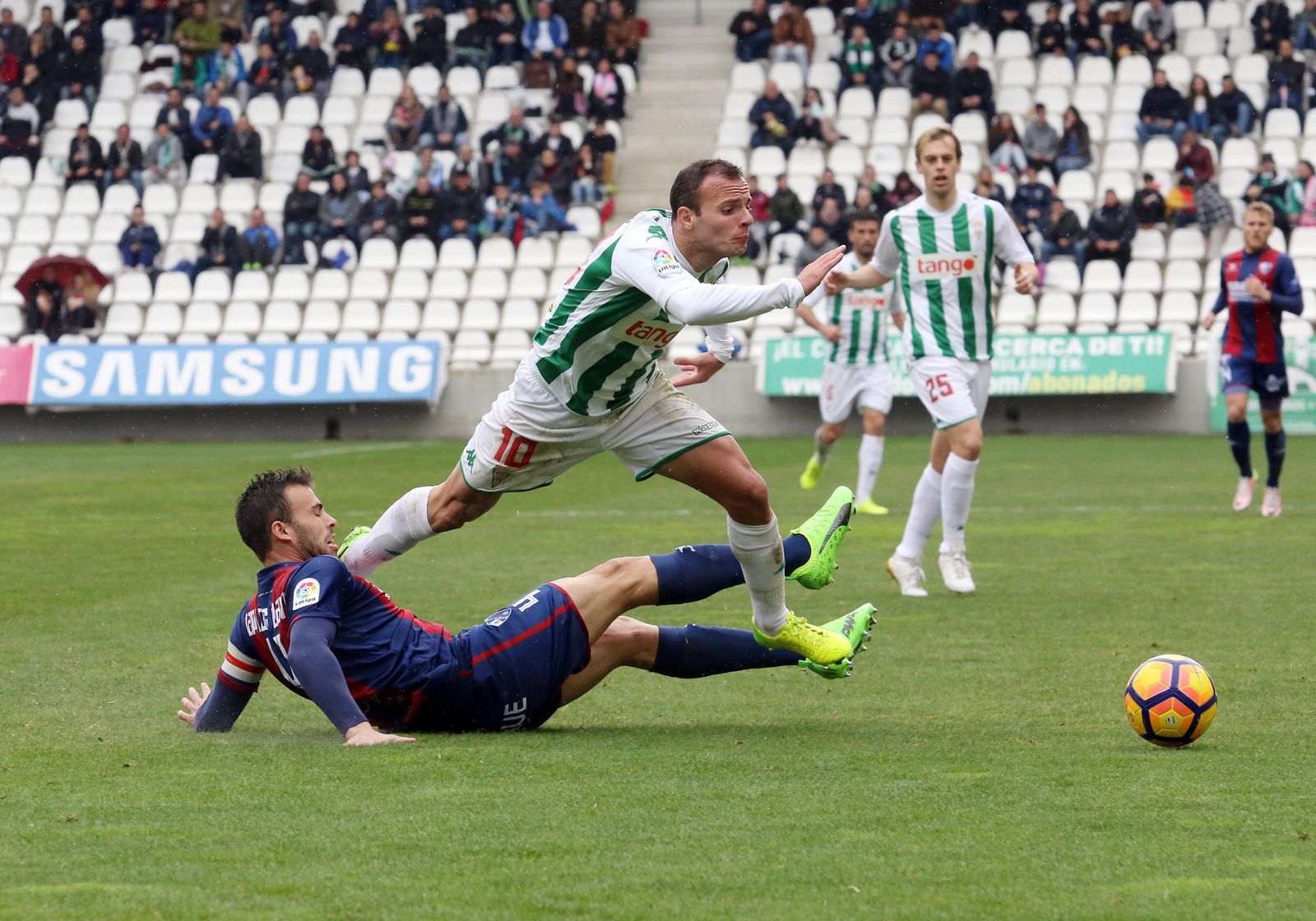 El Córdoba-Huesca, en imágenes