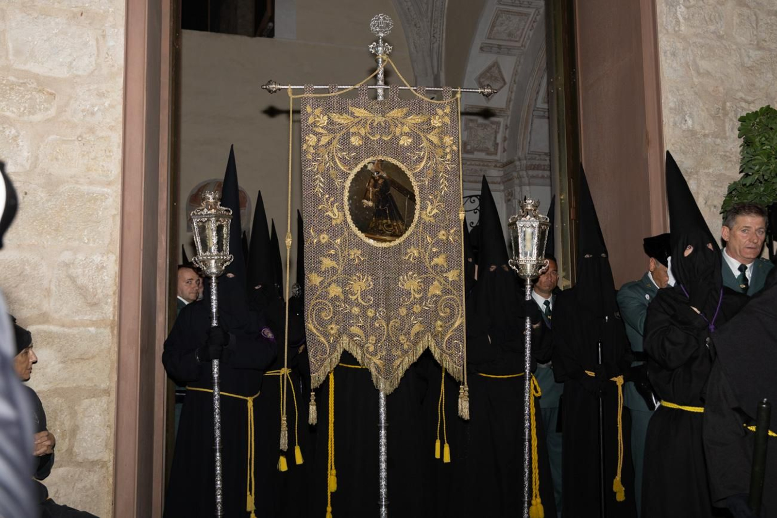 Los jiennenses acuden un año más al encuentro de Nuestro Padre Jesús