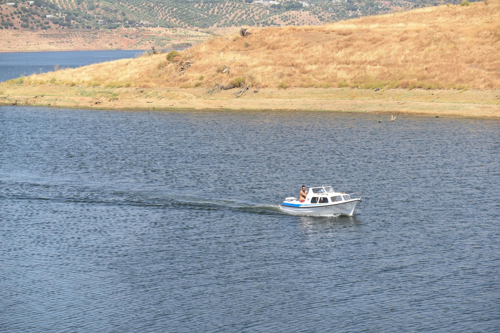 Un día en la playa de La Breña en Córdoba