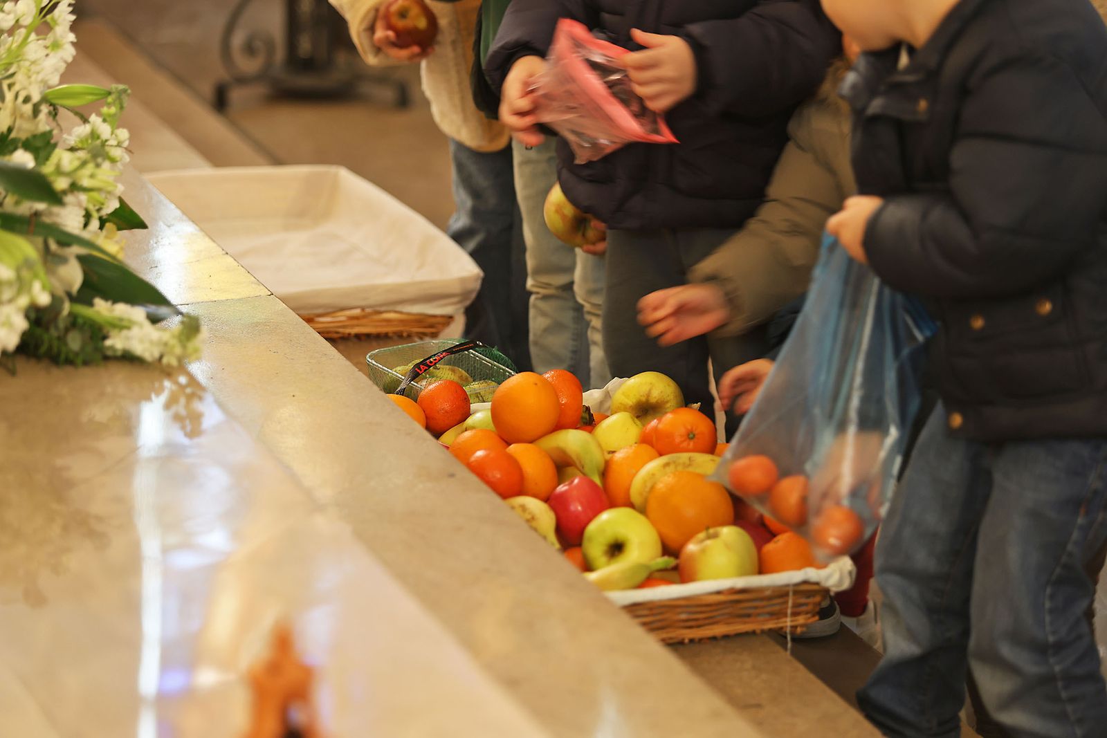Imágenes de la visita de los niños del colegio Maristas a San Sebastián