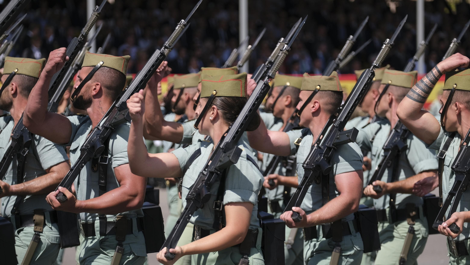 Imágenes del 102 aniversario de La Legión en Almería