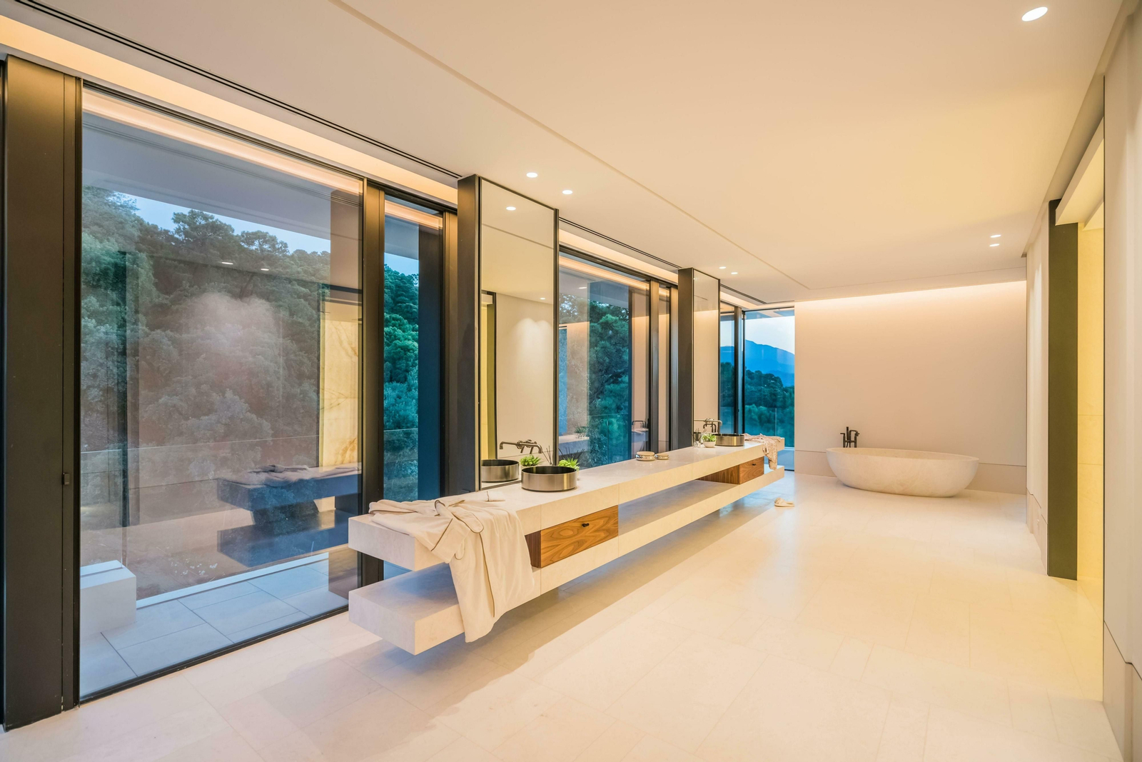 Las fotografías de la mansión de Marbella que cuesta 32 millones de euros