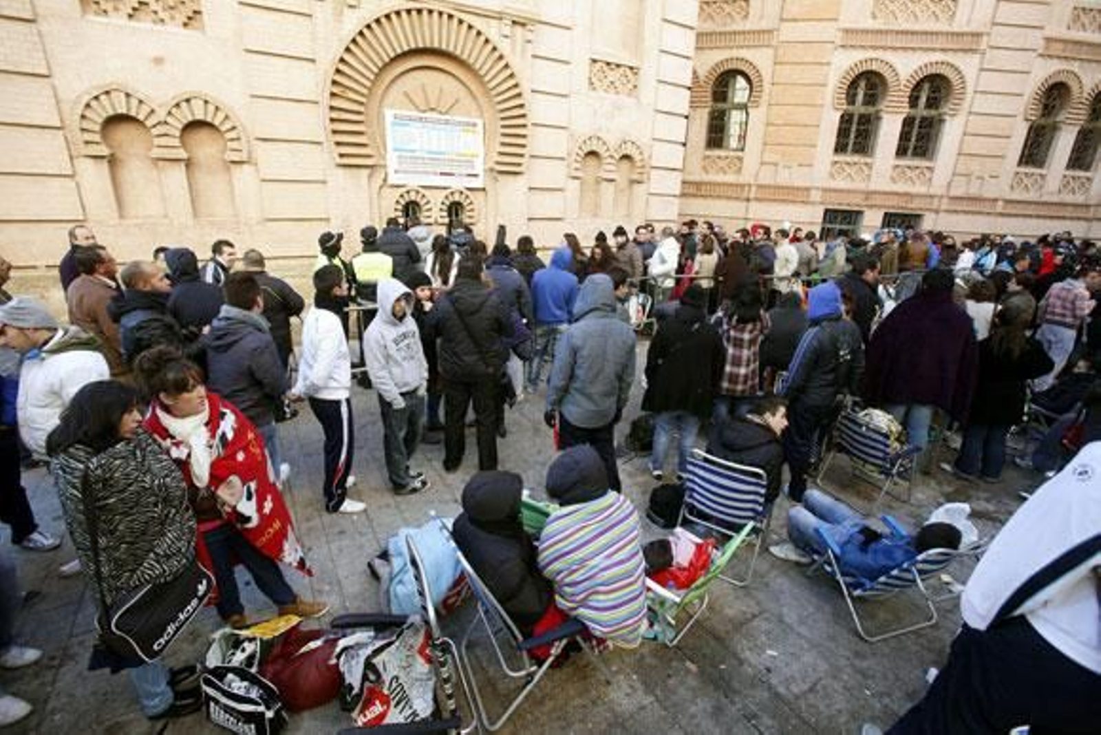 La sesión del 1 de febrero, la primera en colgar el 'no hay billetes'