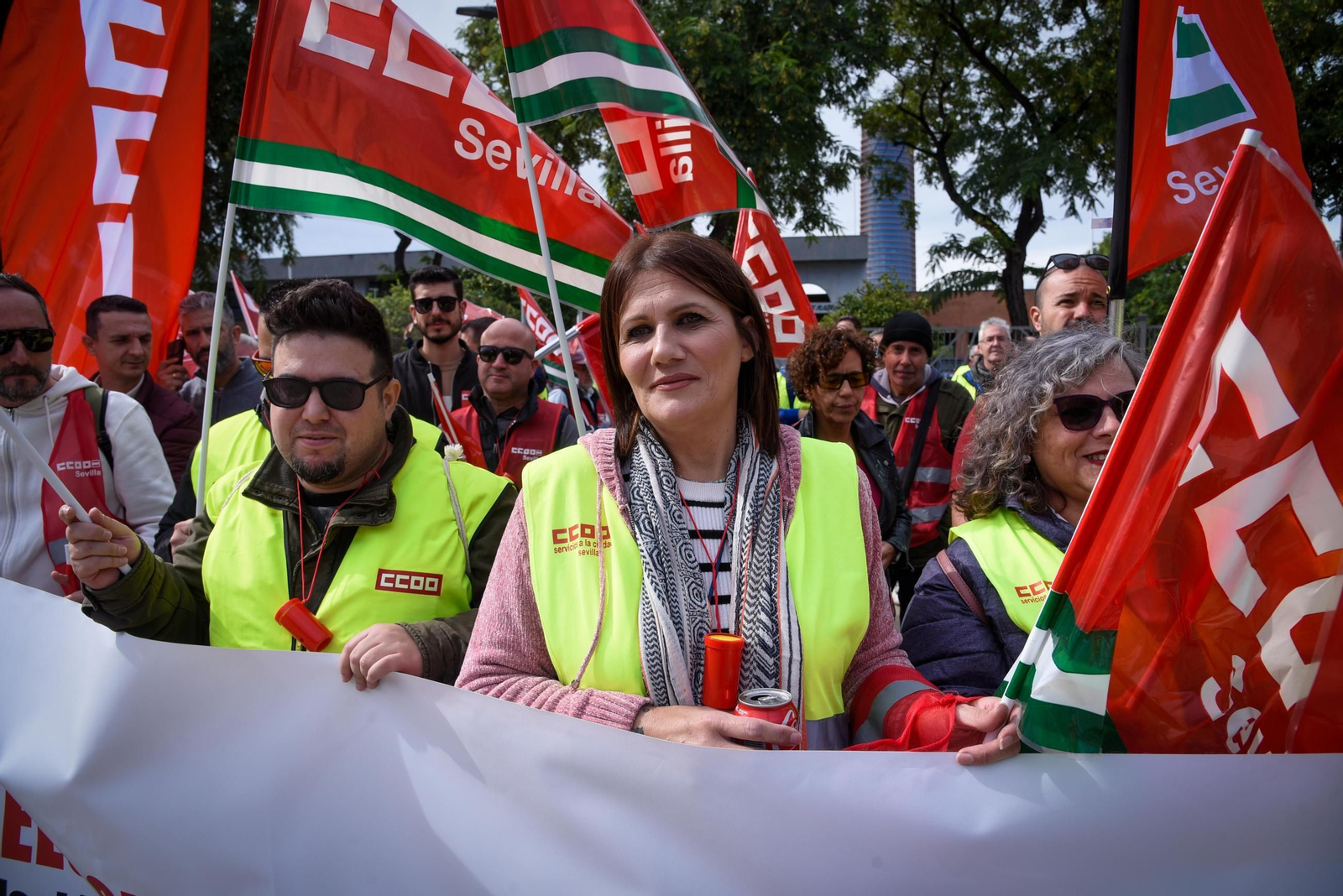 Protesta de Tussam por la huelga nacional de transporte público