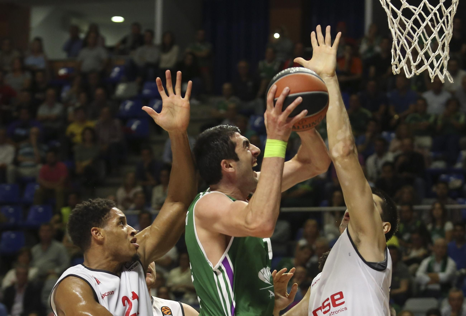 El paso de Augustine Rubit por el Carpena en un Unicaja-Brose de Euroliga