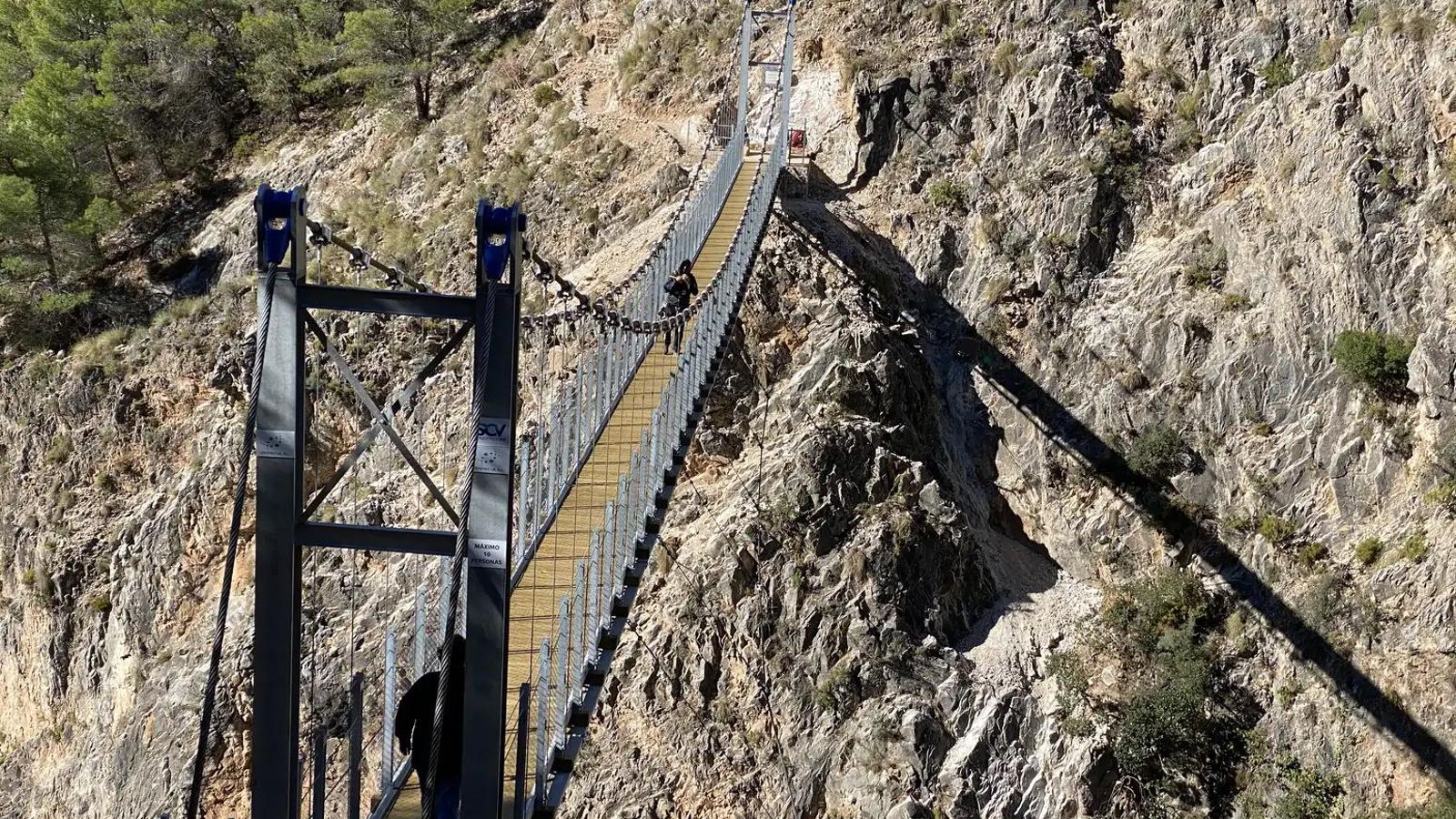 Perspectiva del Puente Colgante El Saltillo Perspectiva del Puente Colgante El Saltillo