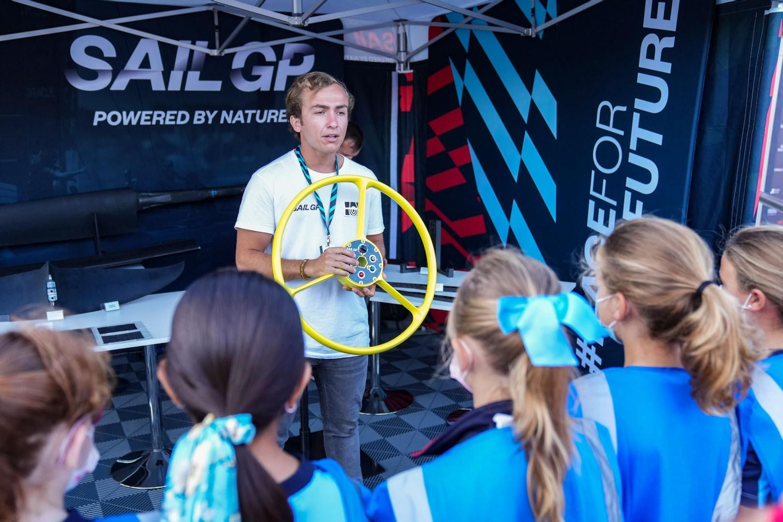 El día a día de la Sail GP en el muelle de Cádiz