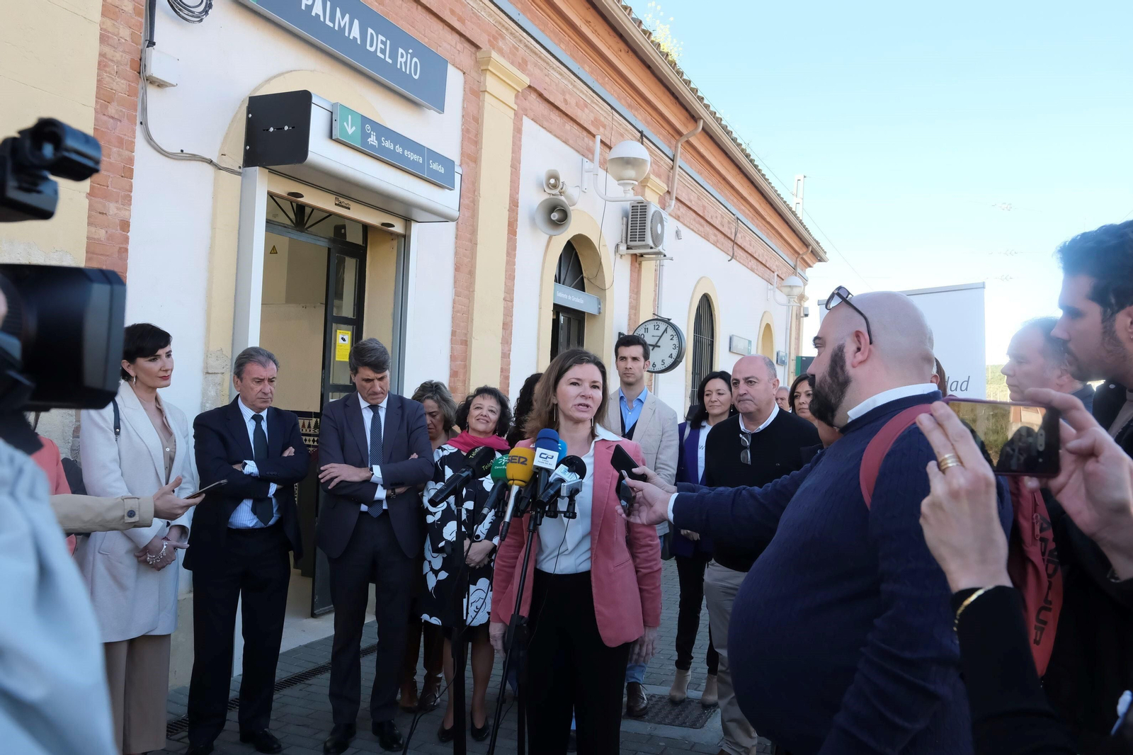Así ha sido el primer viaje del Cercanías del Valle del Guadalquivir, en fotos