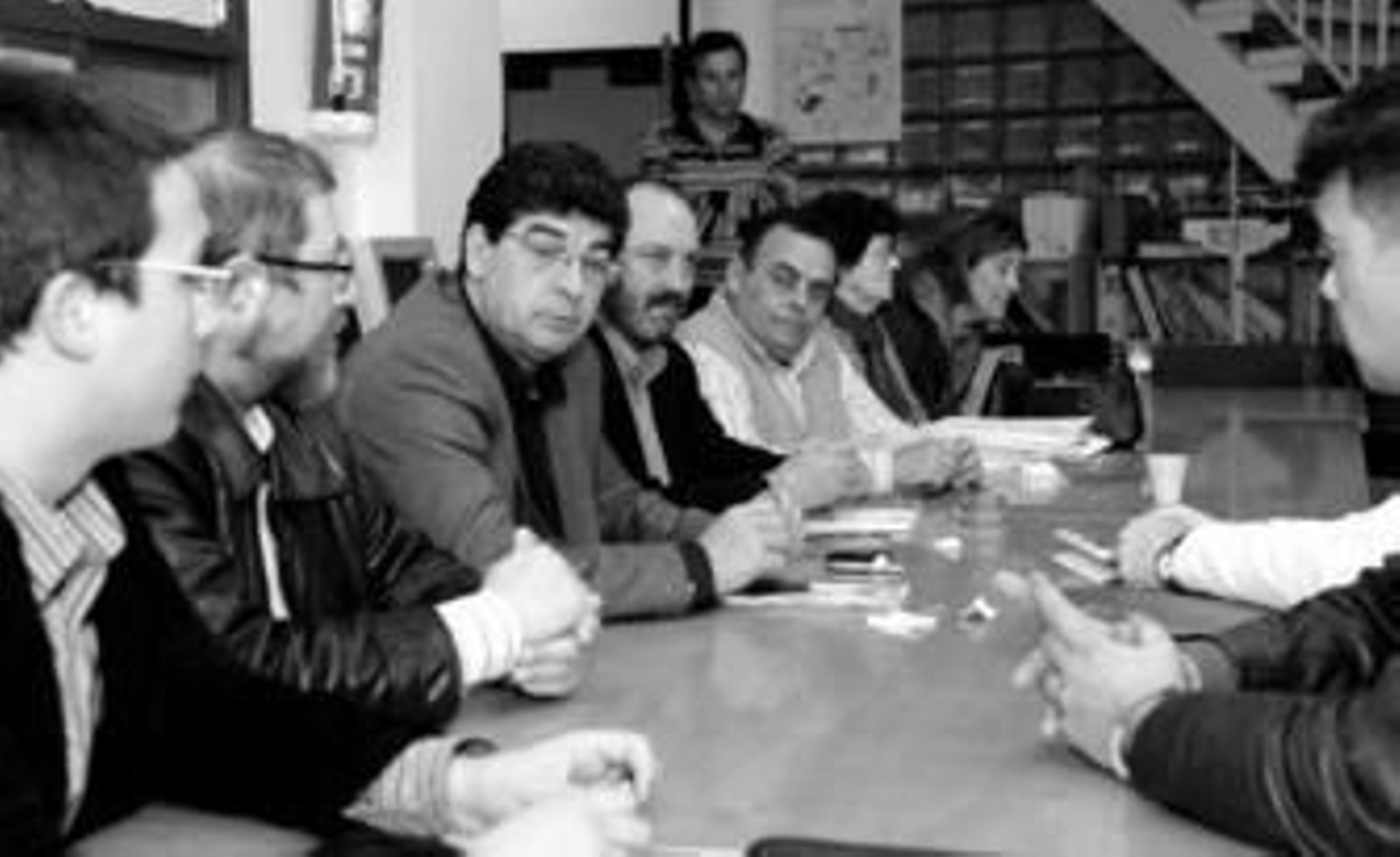 La asamblea comarcal de IU se celebró en el colegio El Molino de Isla Cristina.