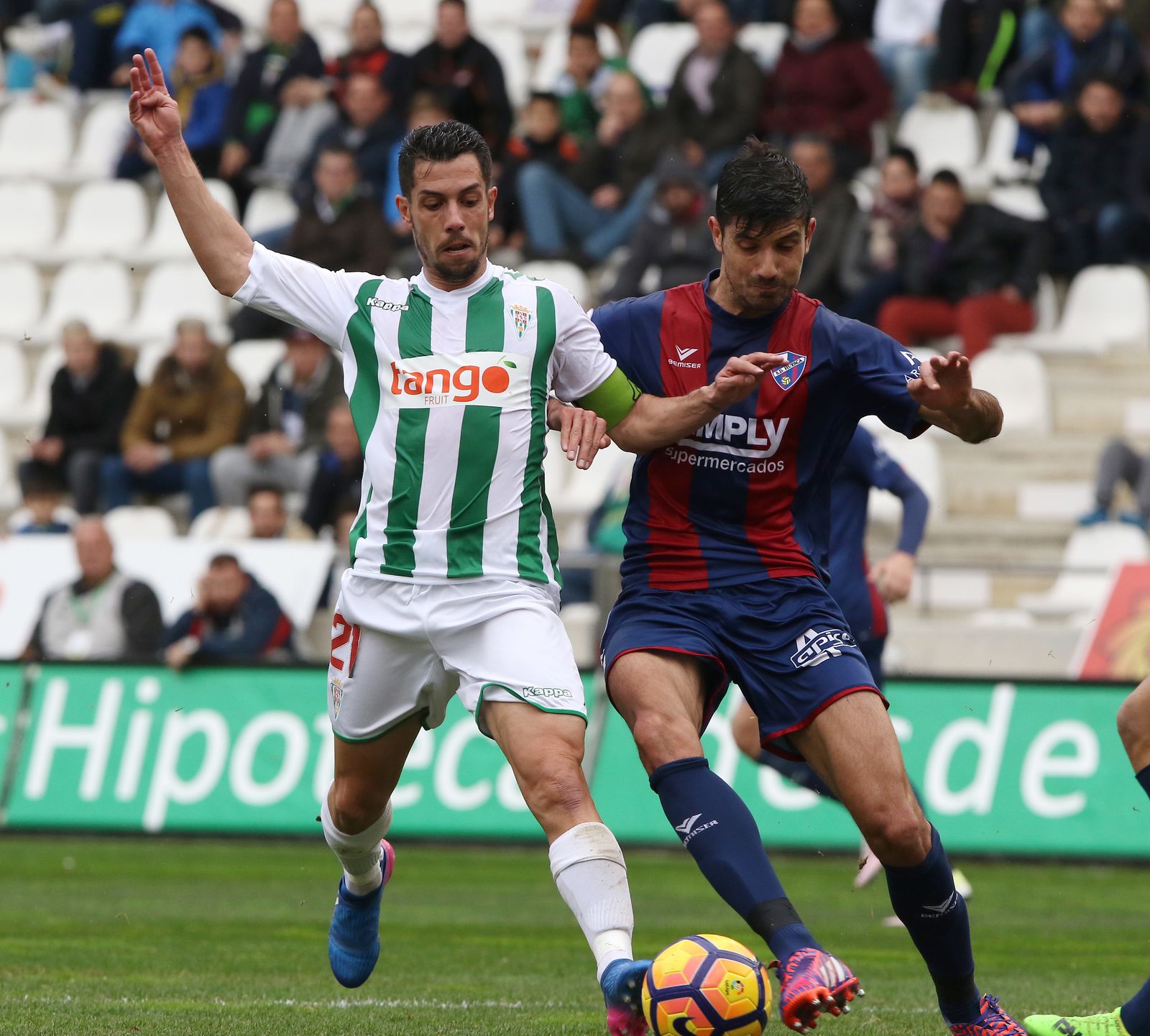 El Córdoba-Huesca, en imágenes