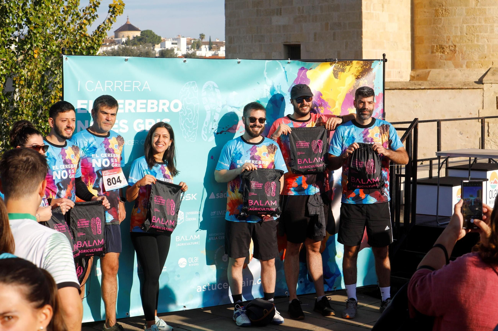 Las mejores imágenes de la carrera solidaria El cerebro no es gris contra el cáncer cerebral en Córdoba
