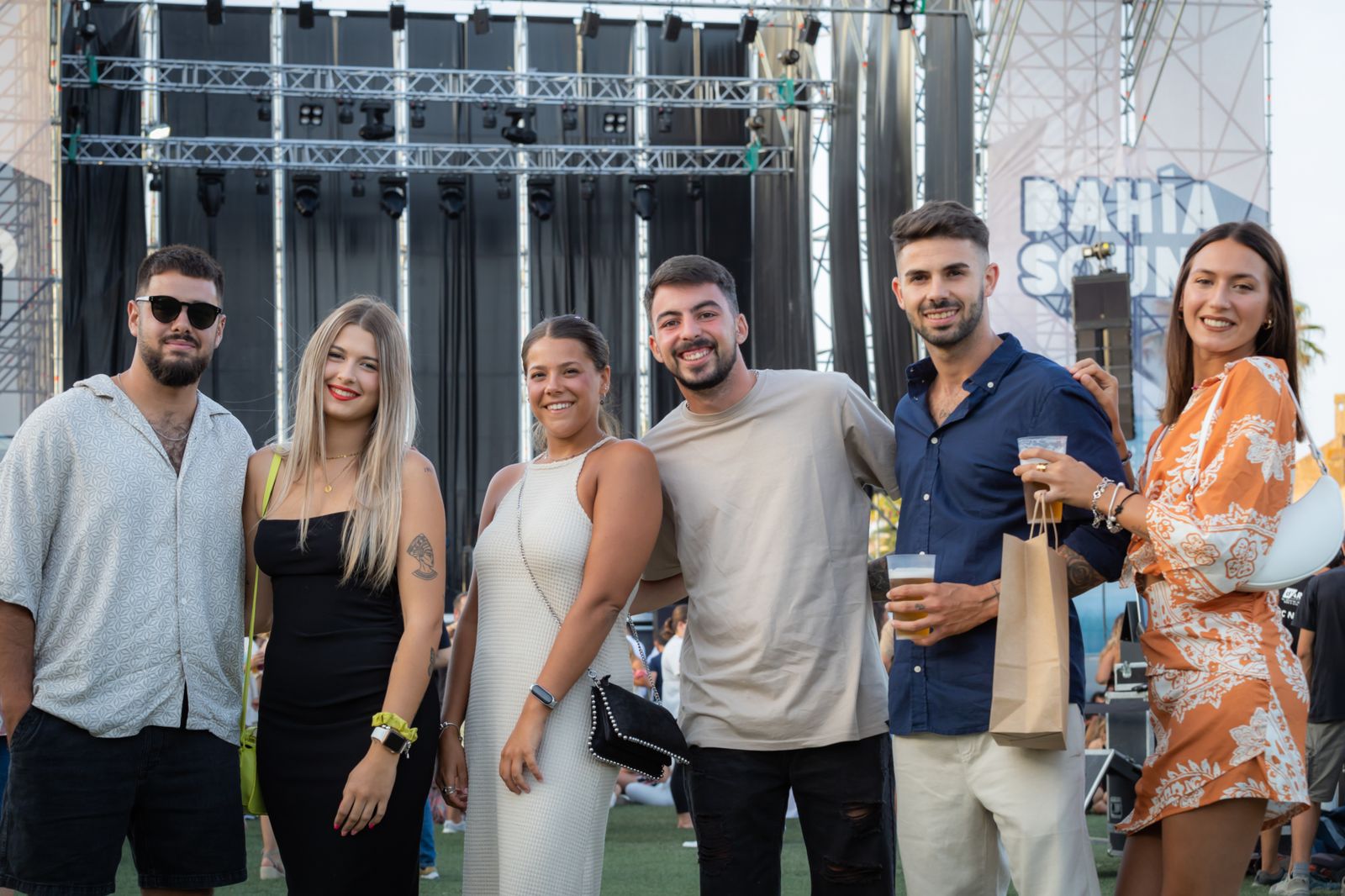 Búscate en el concierto de Raulé en Bahía Sound