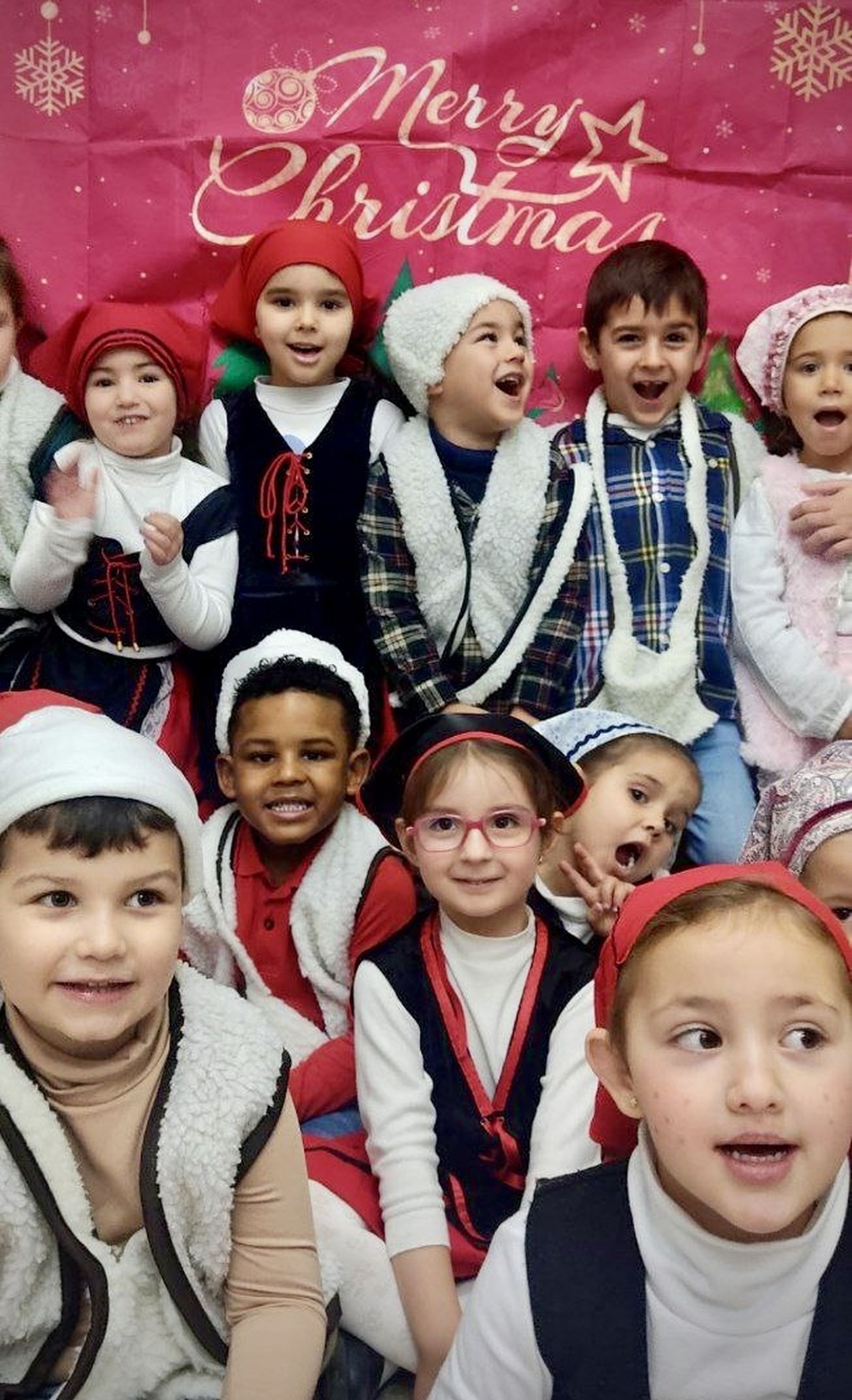 El Belén Viviente del colegio Mercedarias de Córdoba, en imágenes