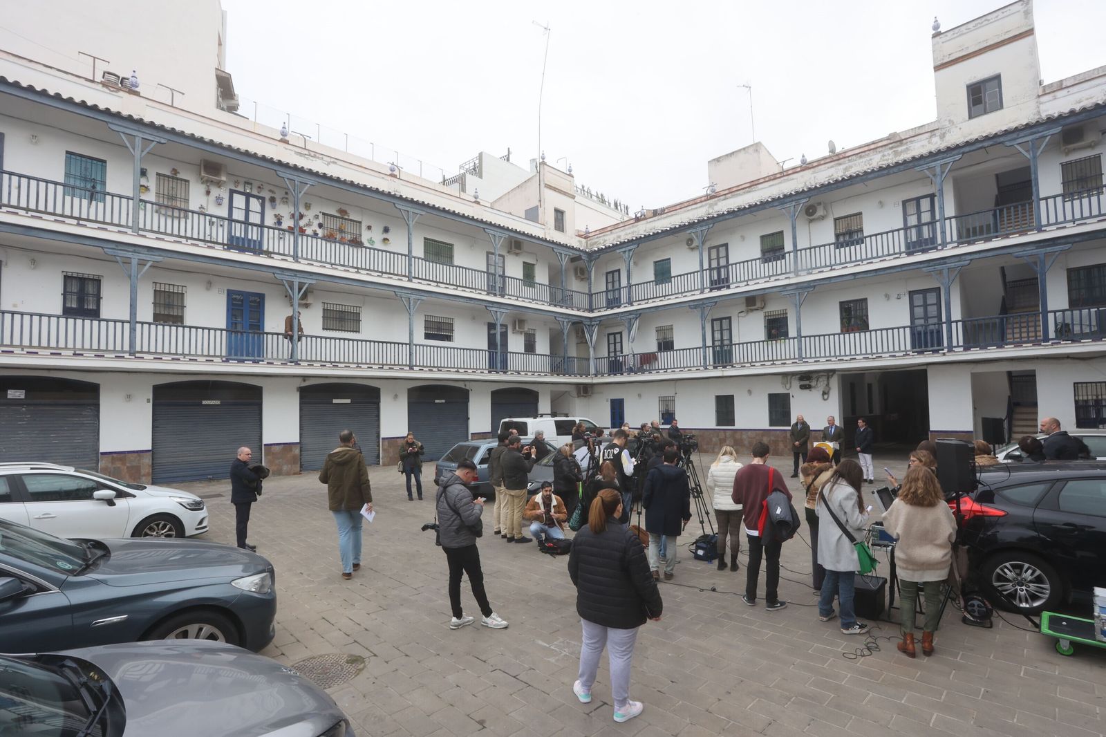 El alcalde presenta los acuerdos de la Junta de Gobierno en el antiguo hotel Triana