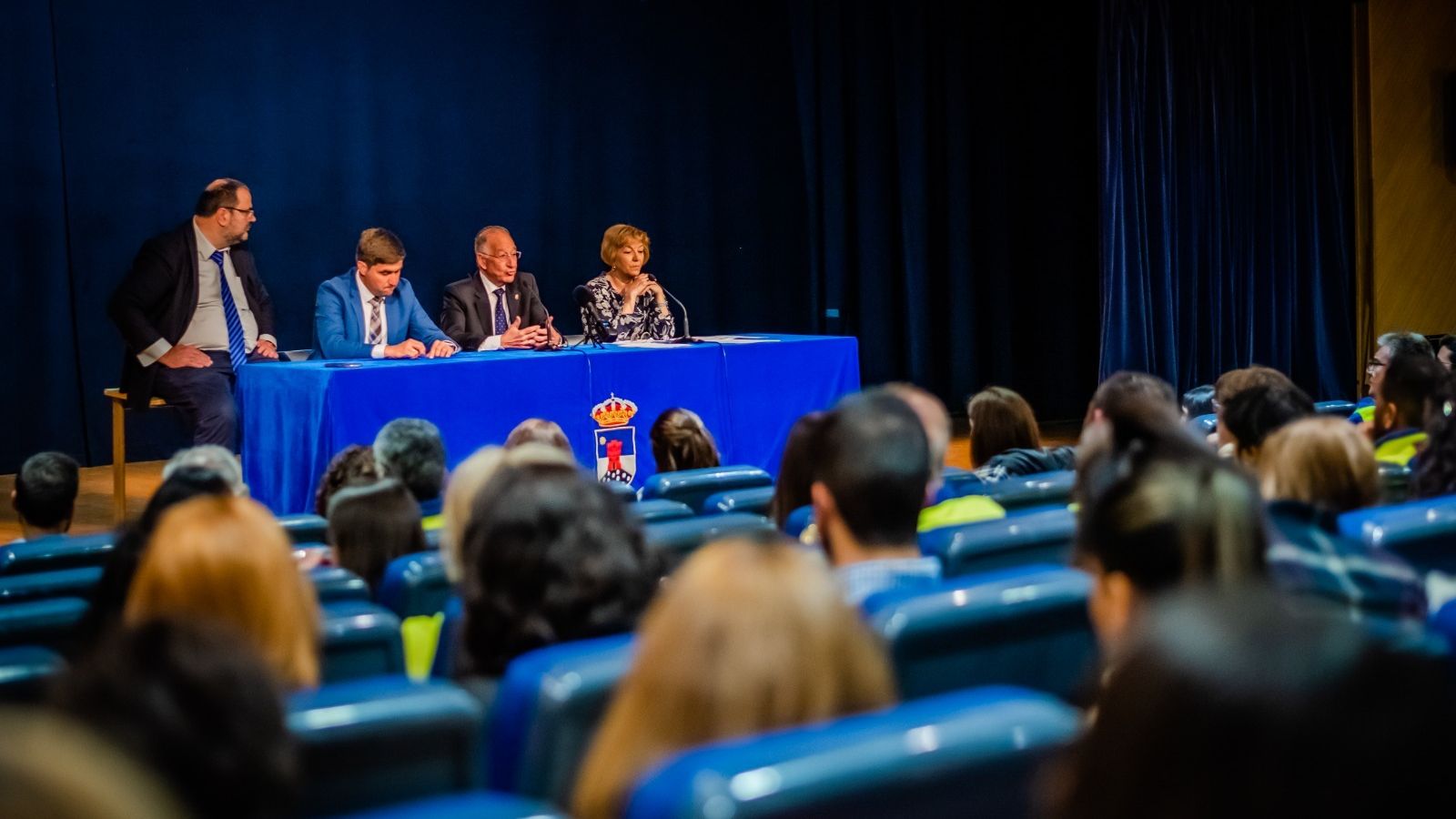 Un momento del acto de bienvenida.