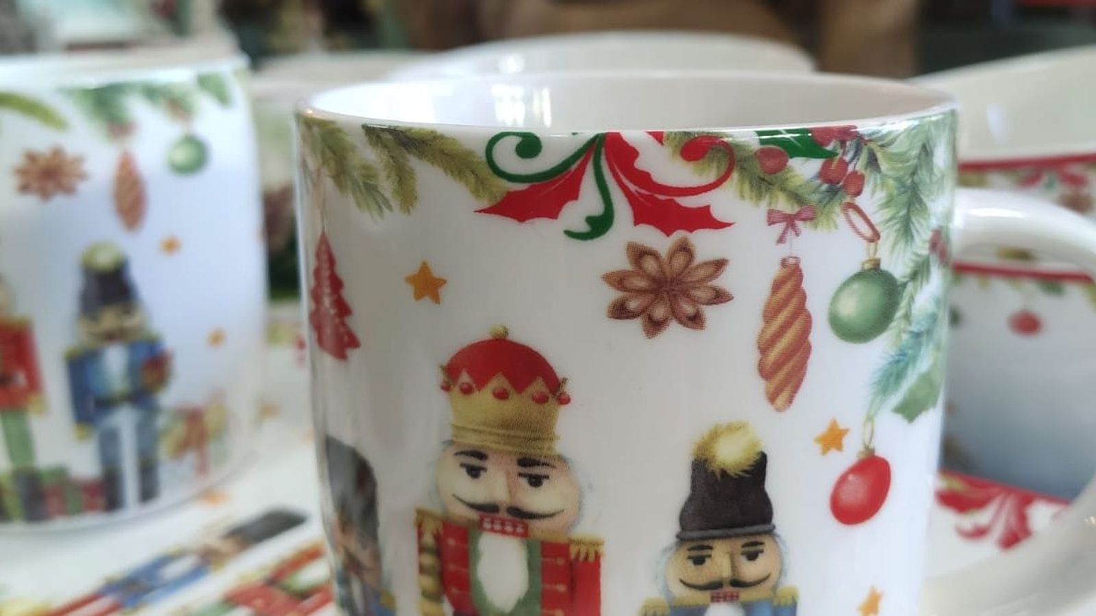 Tazas de cerámica para esta Navidad de 'Menta y Cacaco'