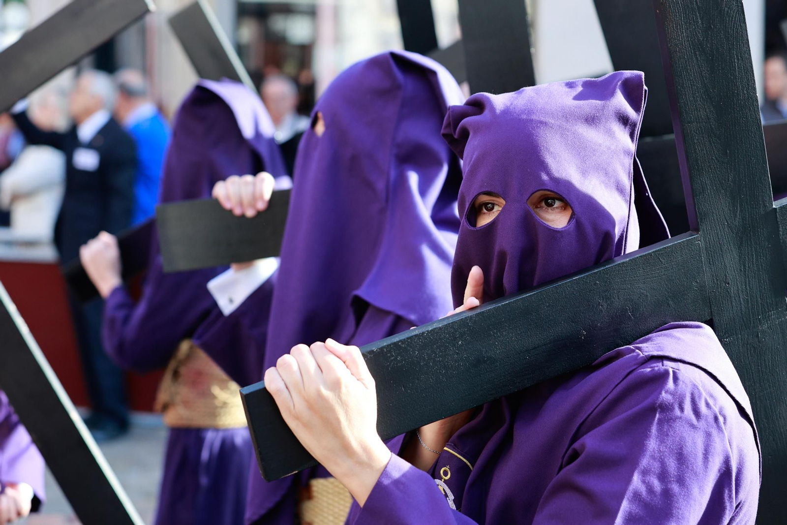 Las fotos de la procesión de Pasión el Lunes Santo en Málaga