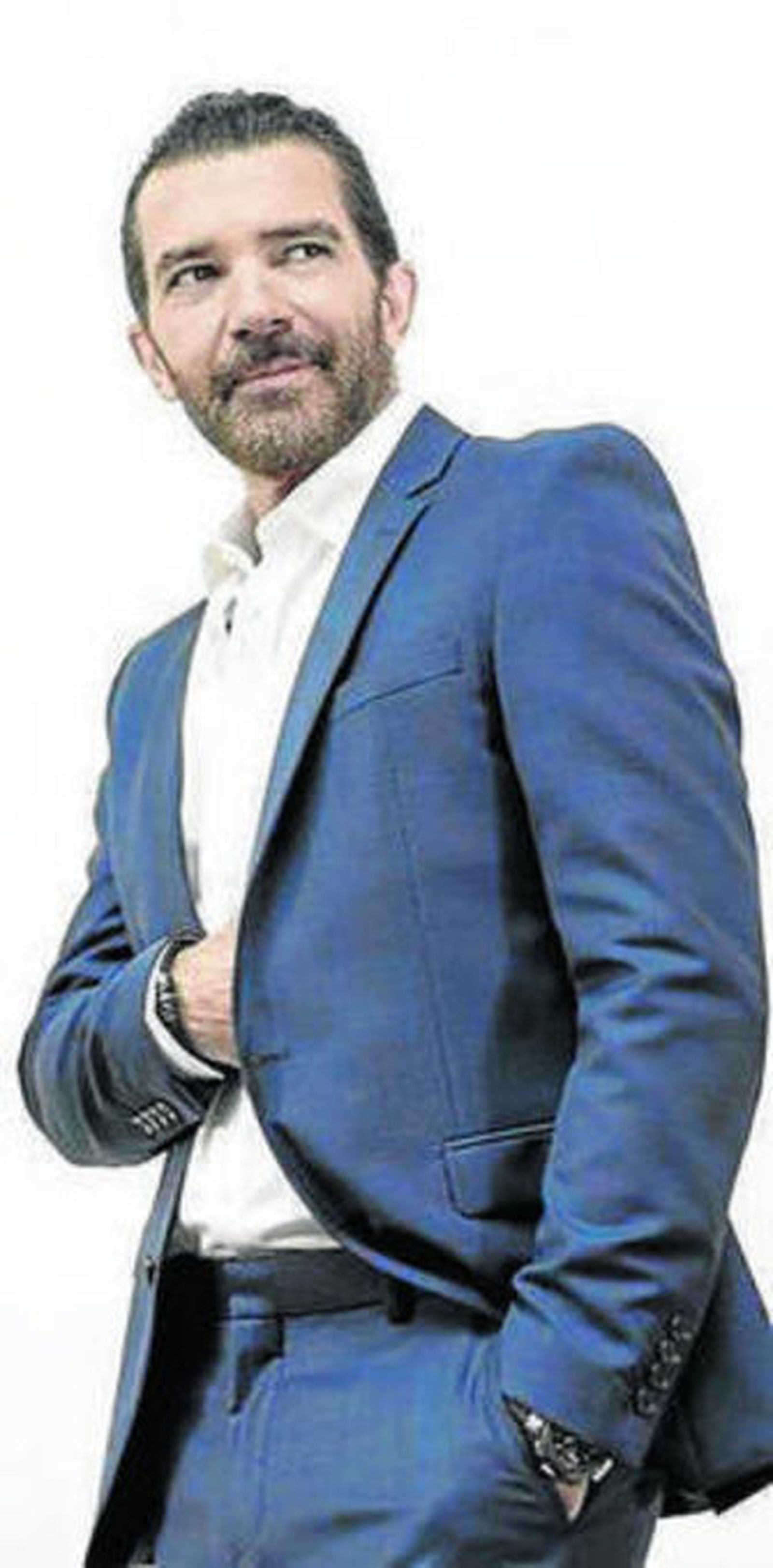 Banderas se estrena como diseñador