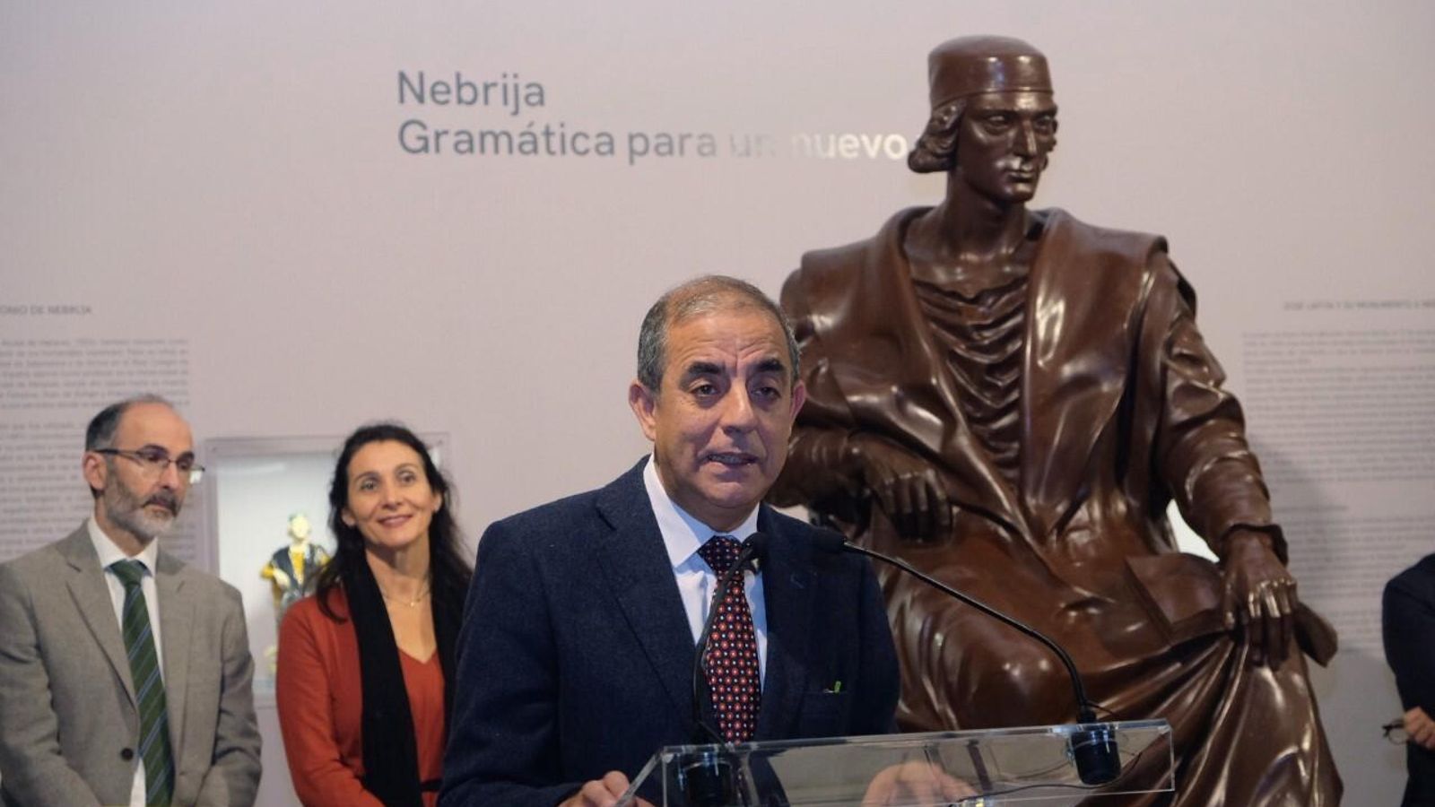 El rector de la Hispalense, Miguel Ángel Castro, durante su discurso en el acto.