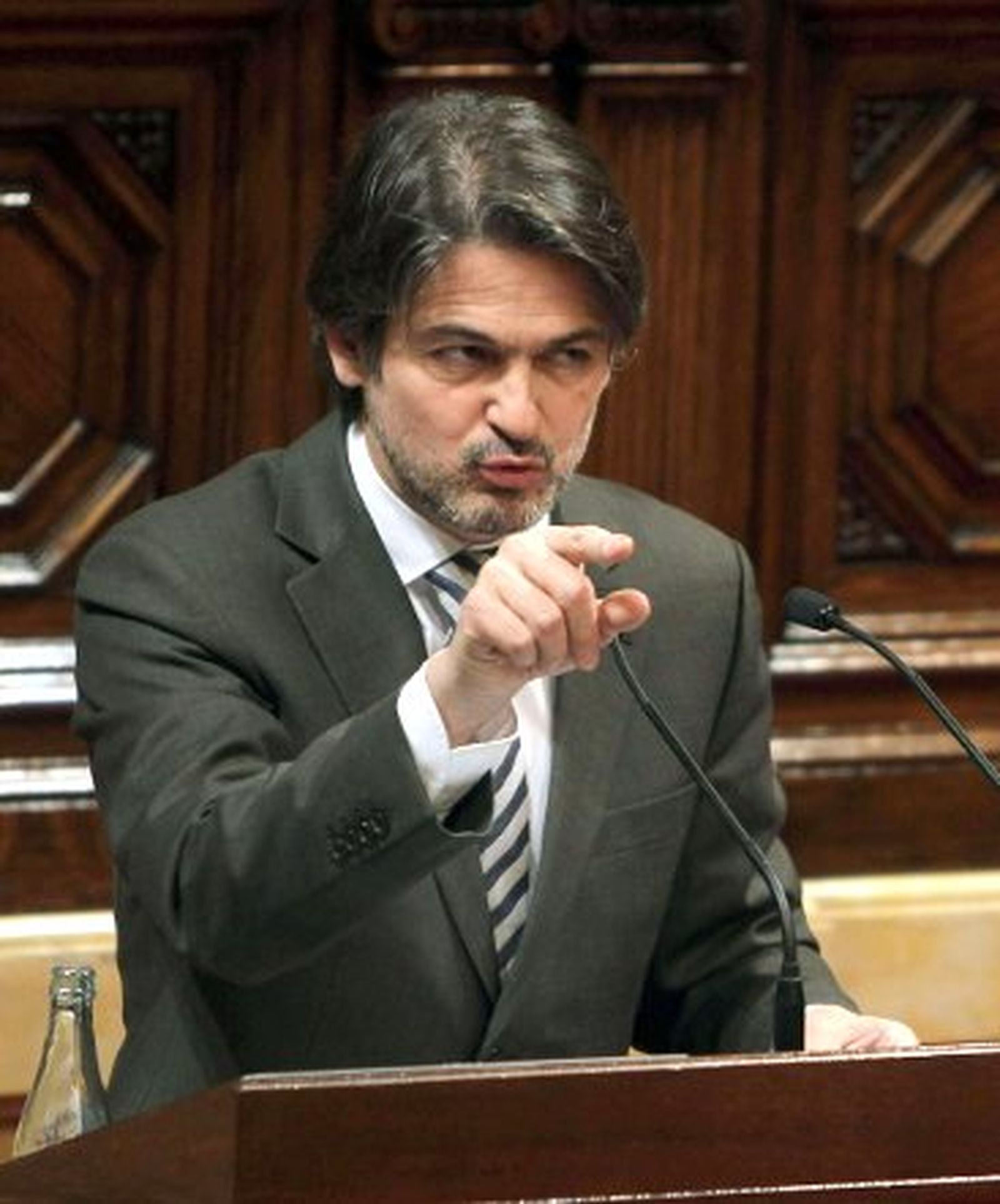 El fiscal pide imputar a Oriol Pujol por el caso de las ITV