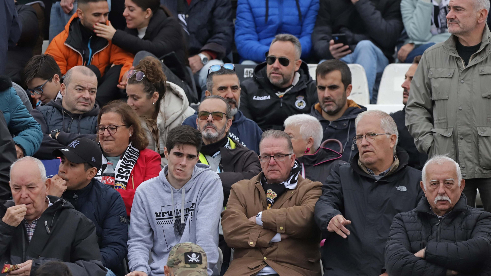 Fotos de la afición en el estadio municipal de La Línea