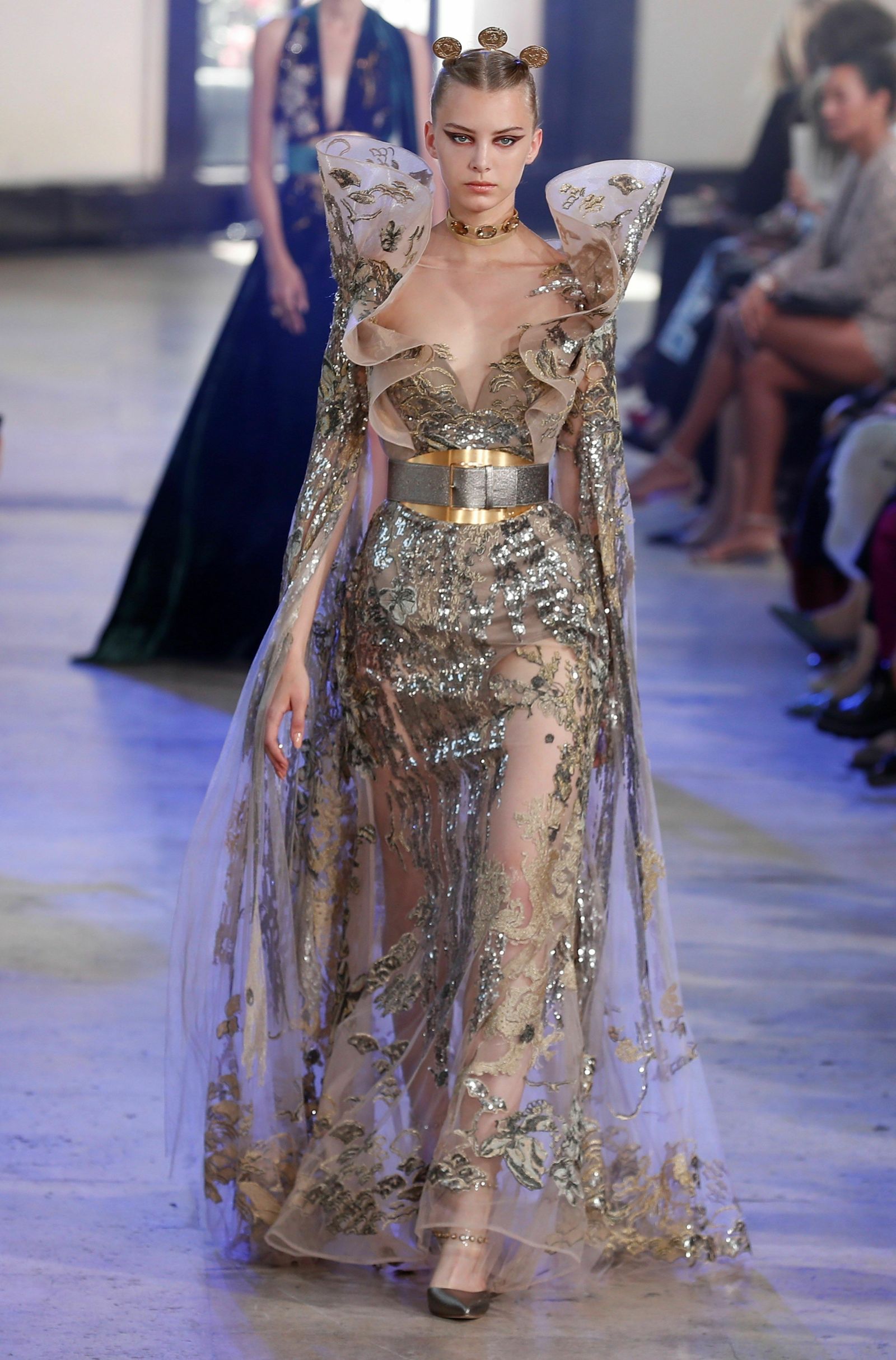 Inspiración asiática en la colección Otoño Invierno 2019-2020 de Elie Saab Alta Costura