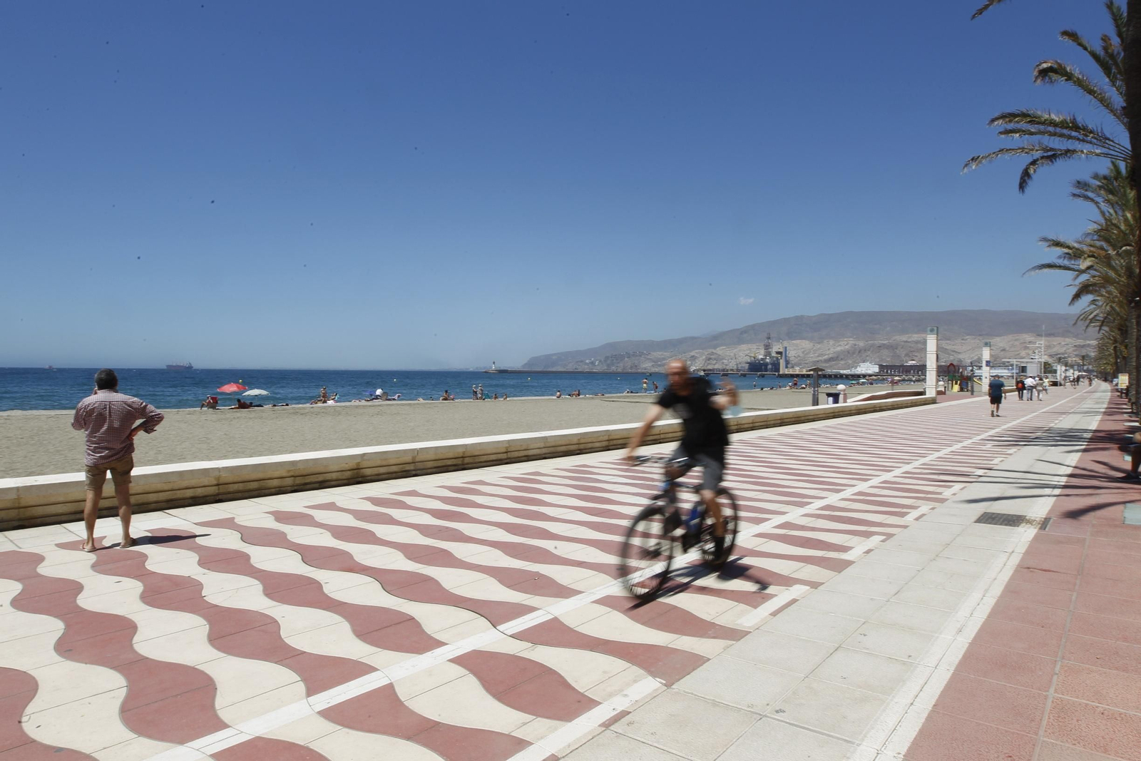 Fotogalería primer día vigilantes playas de Almería