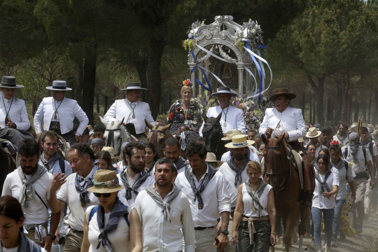 El Rocío 2023: Imágenes del Camino de la Hermandad del Rocío de Huelva