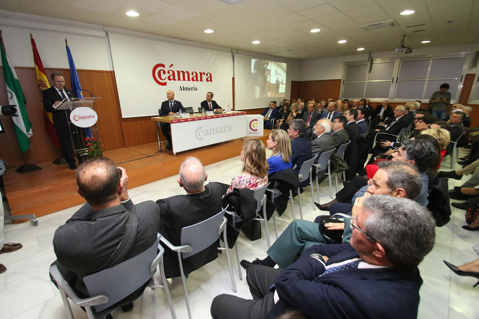 Fotogalería de la toma de posesión de Jerónimo Pérez como presidente de la Cámara de Comercio
