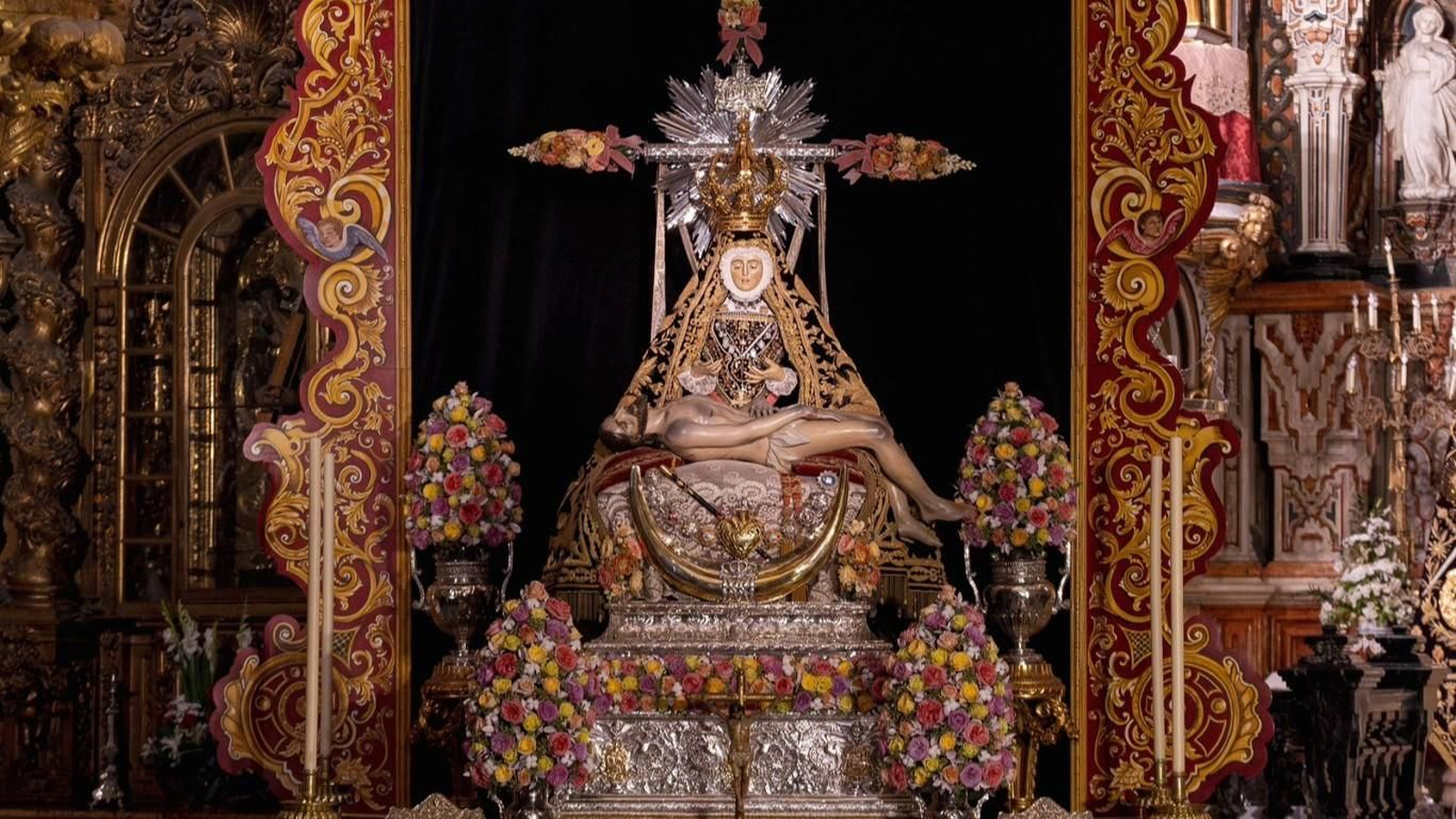 Virgen de las Angustias de Granada, Ofrenda Floral 2025.jpg