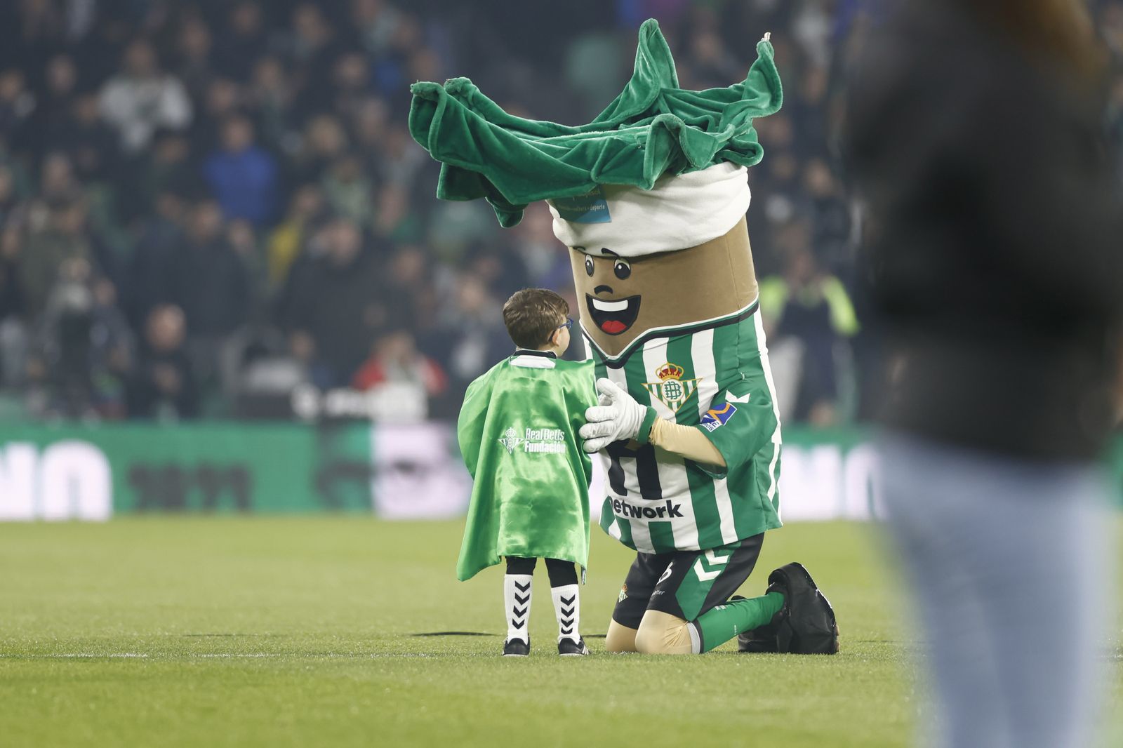 Búscate en las fotos del Betis-Barcelona