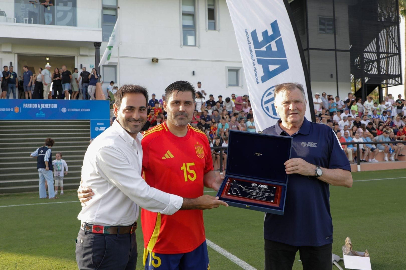 Leyendas e históricos en Marbella por una buena causa: Xavi, Marchena, Tamudo, Salva...