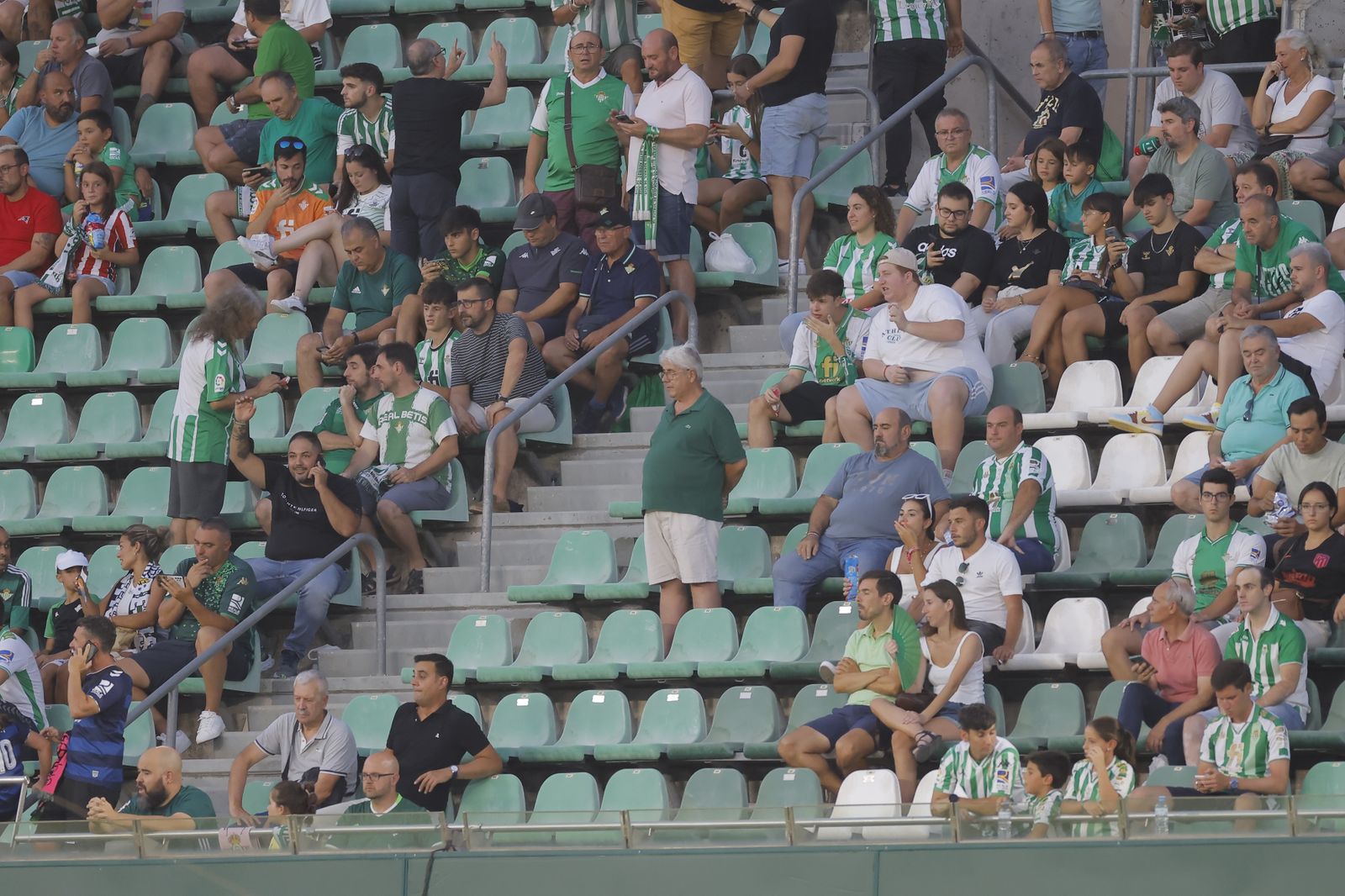 Búscate en las fotos del Betis-Atlético de Madrid