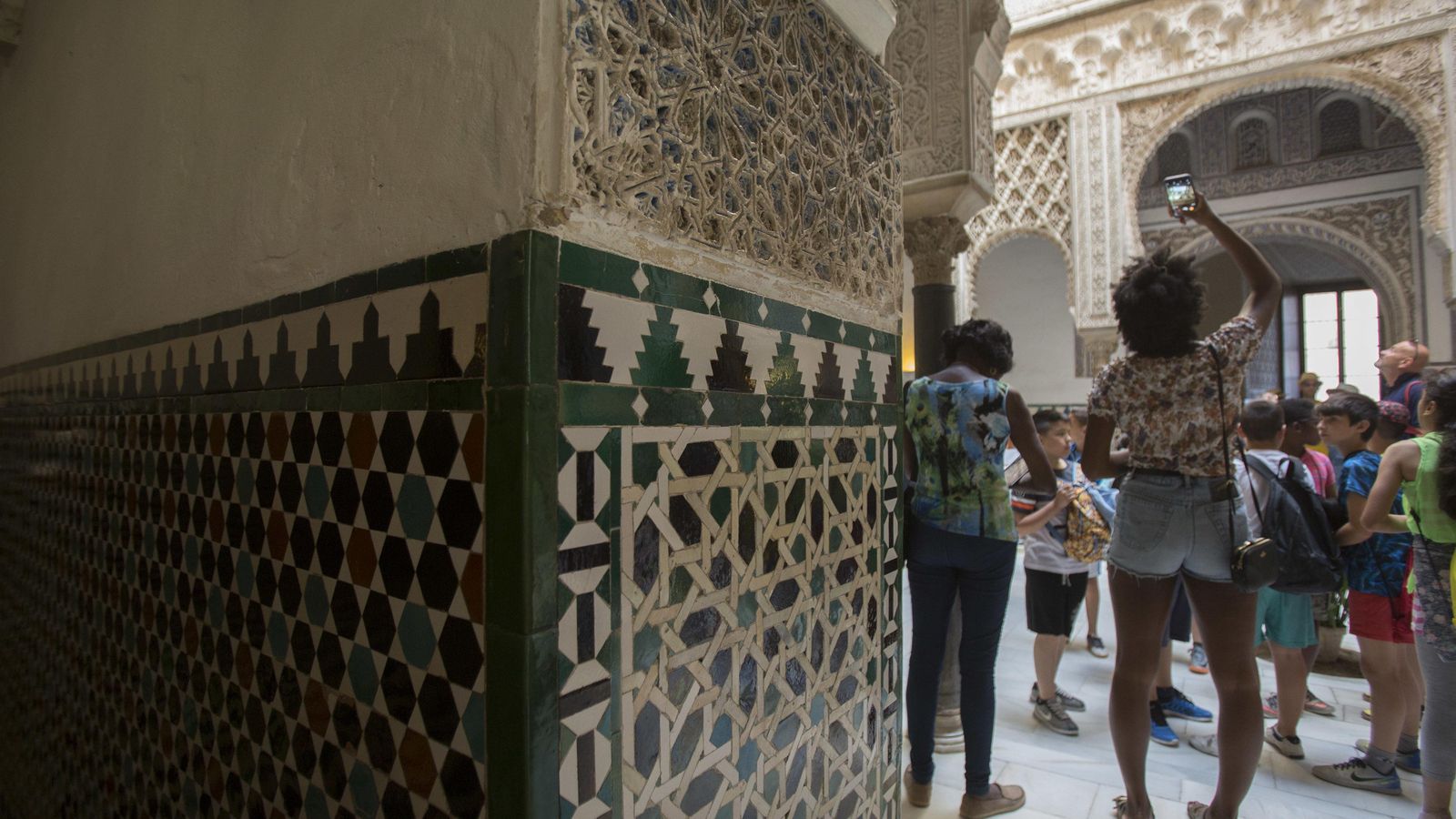 Alicatados del Patio de las Muñecas.