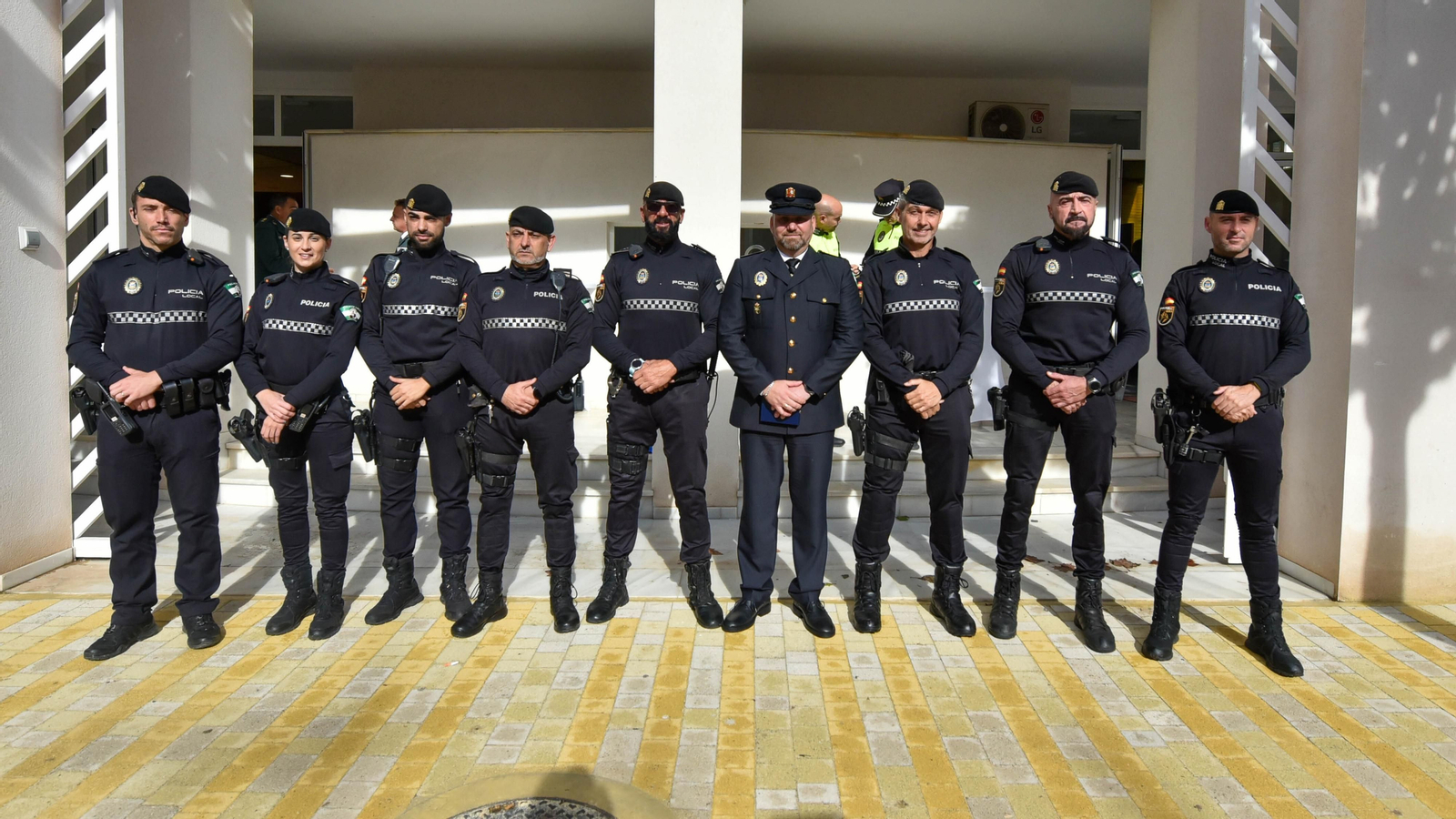 El acto de entrega de distinciones por la festividad del Cuerpo de la Policía Local de La Línea, en imágenes