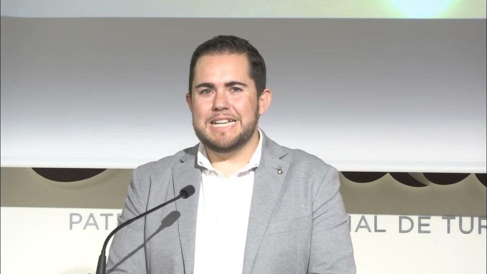 El alcalde de Dílar, José Ramón Jiménez durante la presentación en la Diputación de Granada.