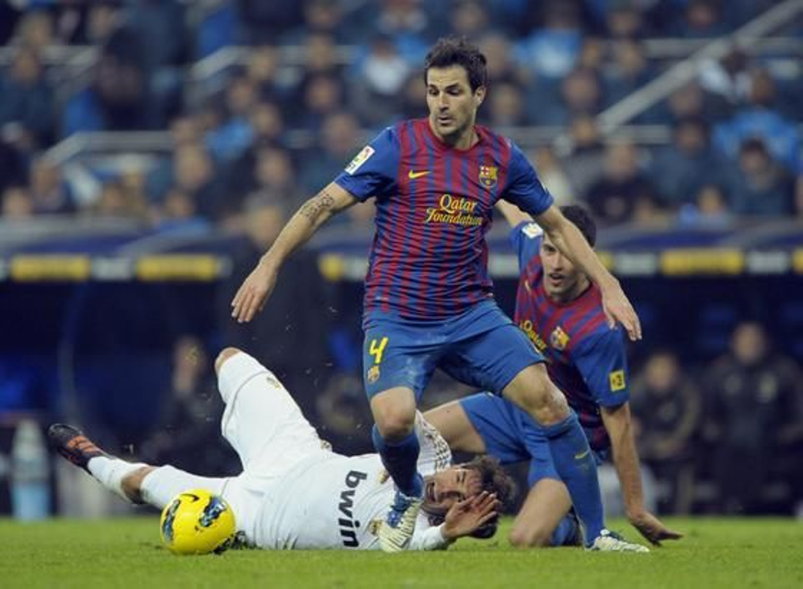 El Barcelona vence al Real Madrid a domicilio (1-3). / EFE