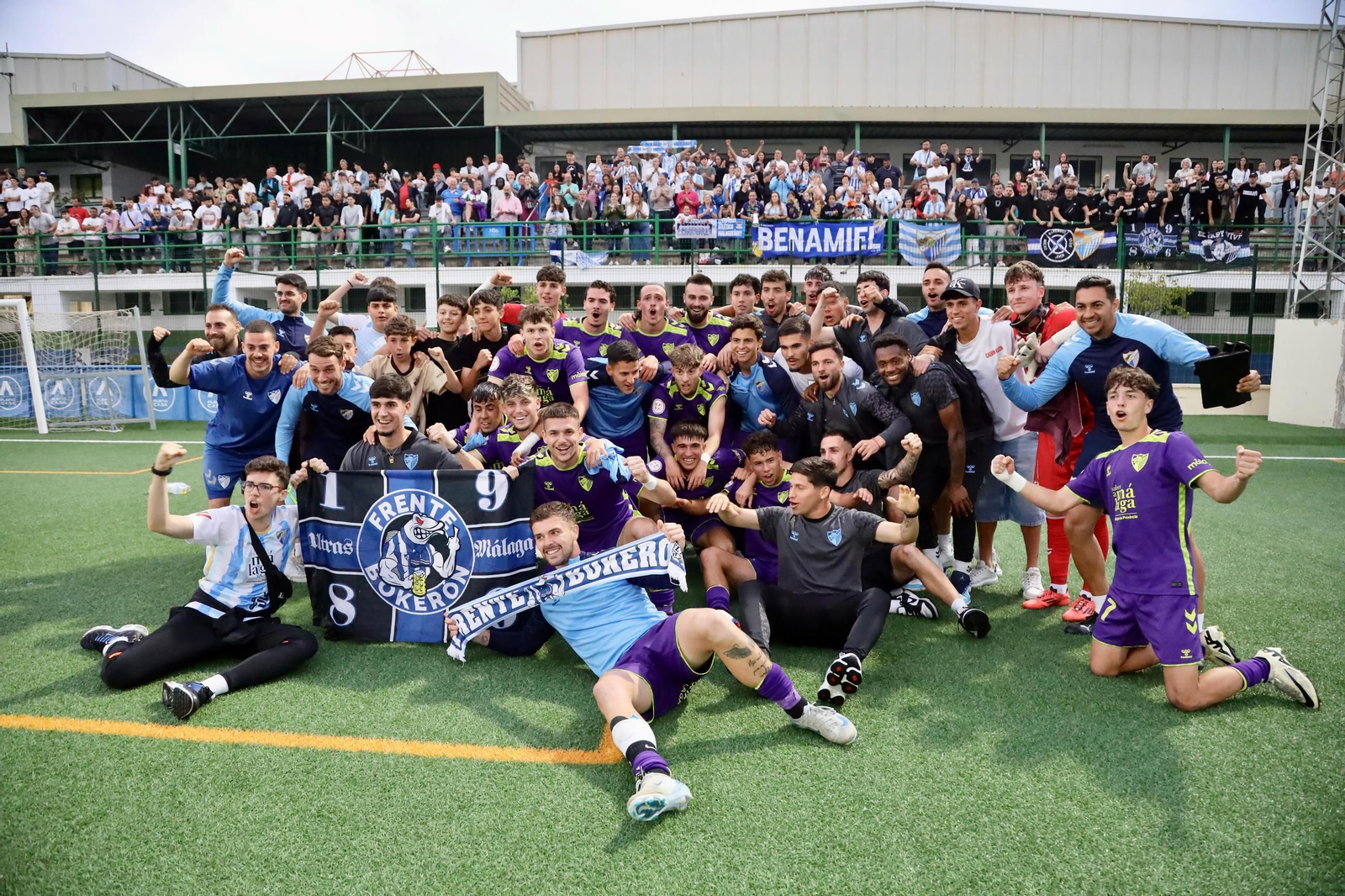 Loren, Chupete, Izan Merino, mucha afición... El Atlético Malagueño, apoyado en Mijas