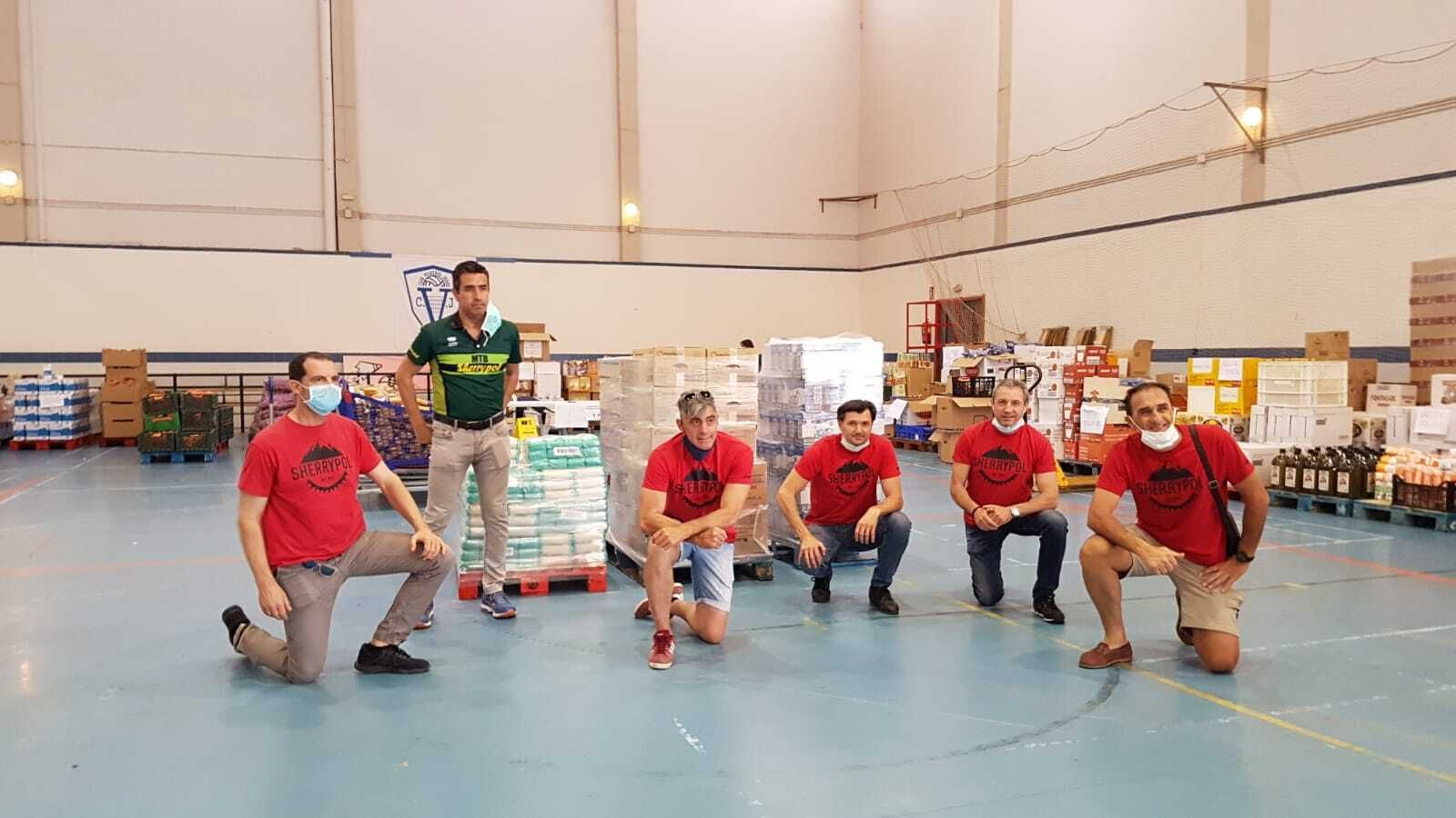 Integrantes de la asociación deportiva Sherrypol.