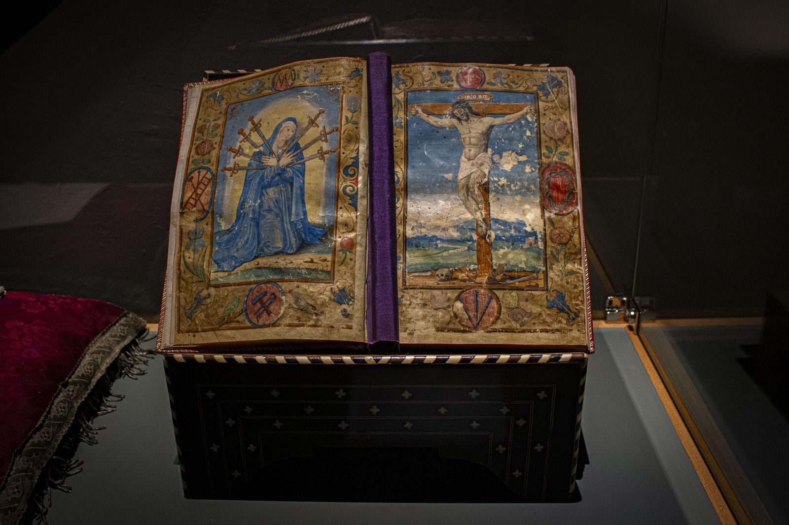 Las mejores imágenes del nuevo museo en la Basílica de la Virgen de las Angustias de Granada