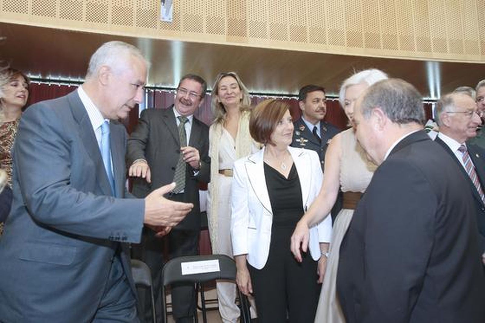 Sebastián Pérez es investido como nuevo presidente de la Diputación de Granada


Foto: Mar?de la Cruz