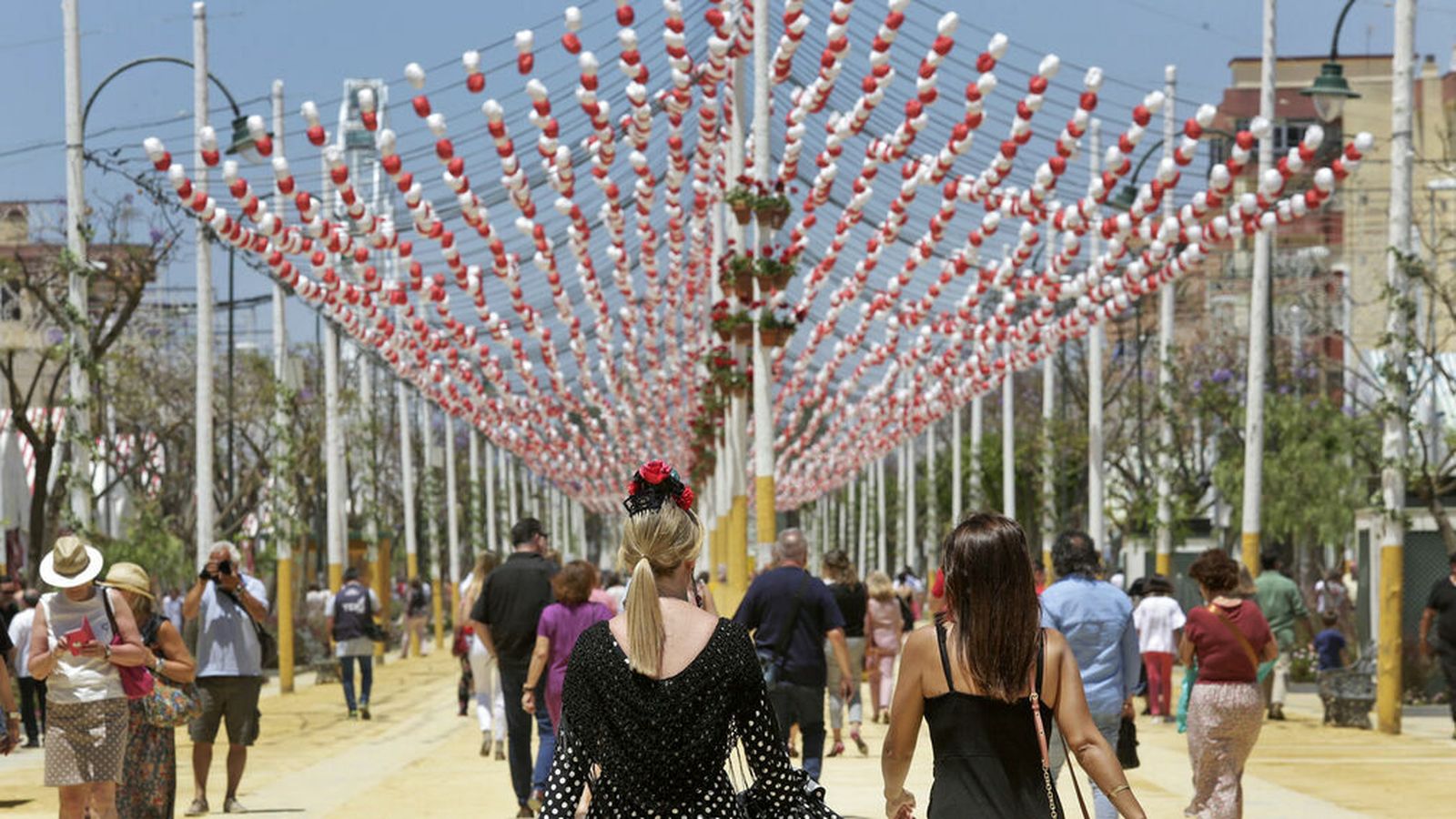 La propuesta está planteada para que se lleve a efecto a partir de la próxima edición de la Feria de la Manzanilla.