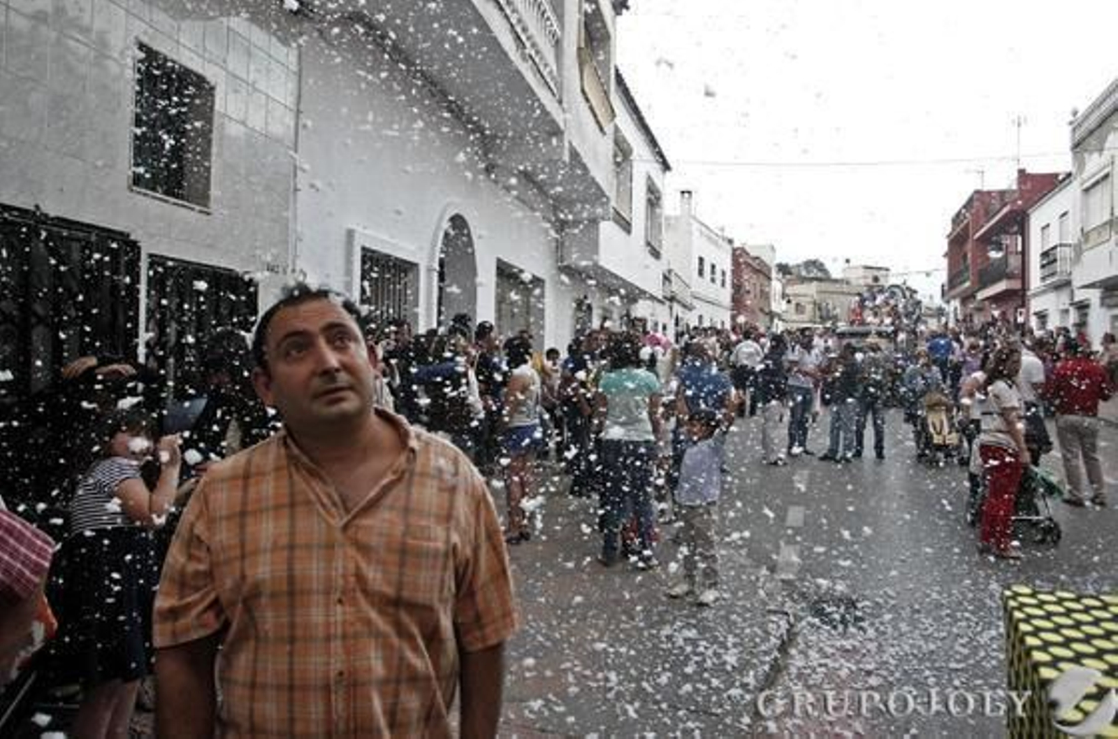 La ubicación de la portada en la avenida Tercer Centenario modifica el recorrido de las seis carrozas.

Foto: Erasmo Fenoy