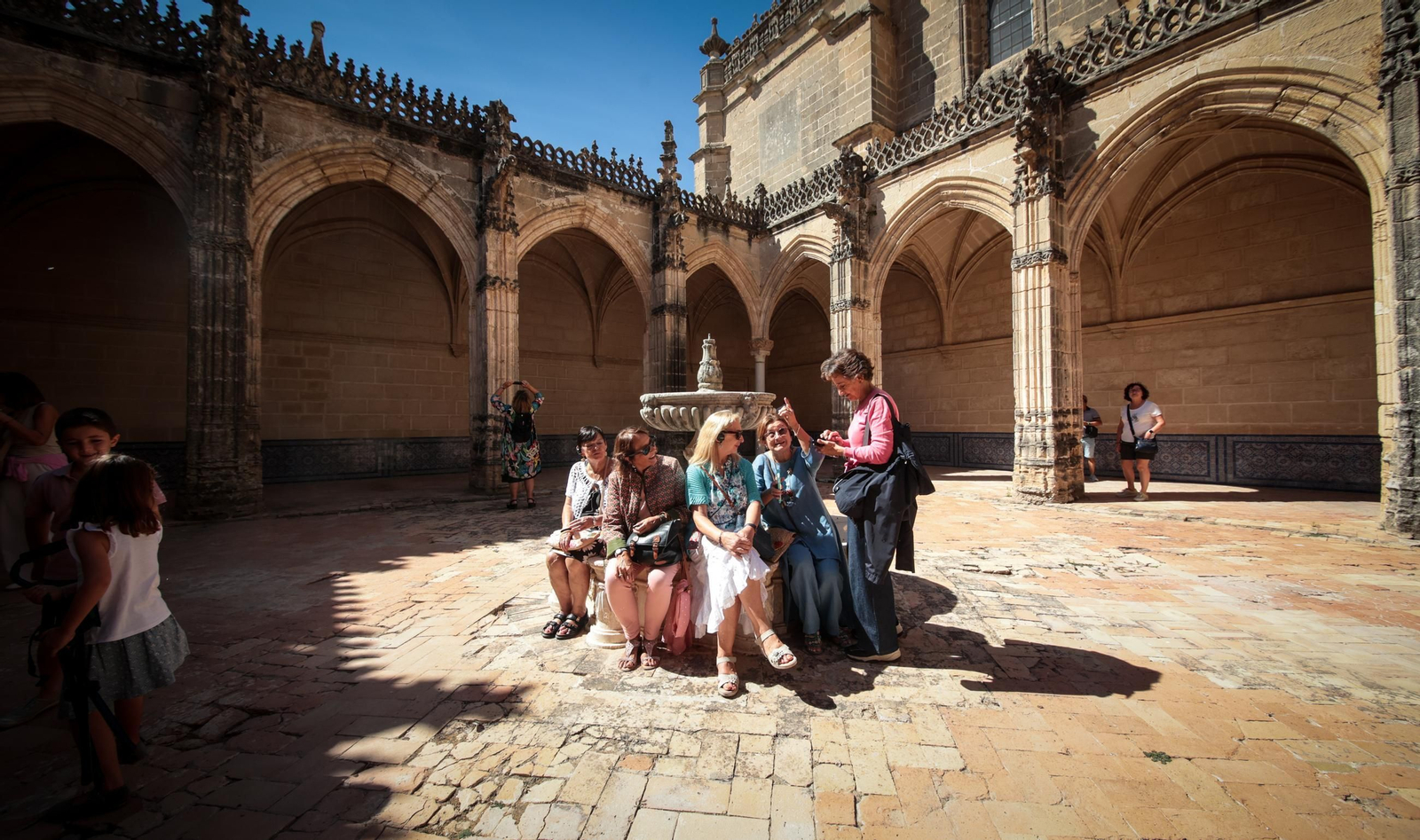 Imágenes de las primeras visitas públicas a La Cartuja de Jerez