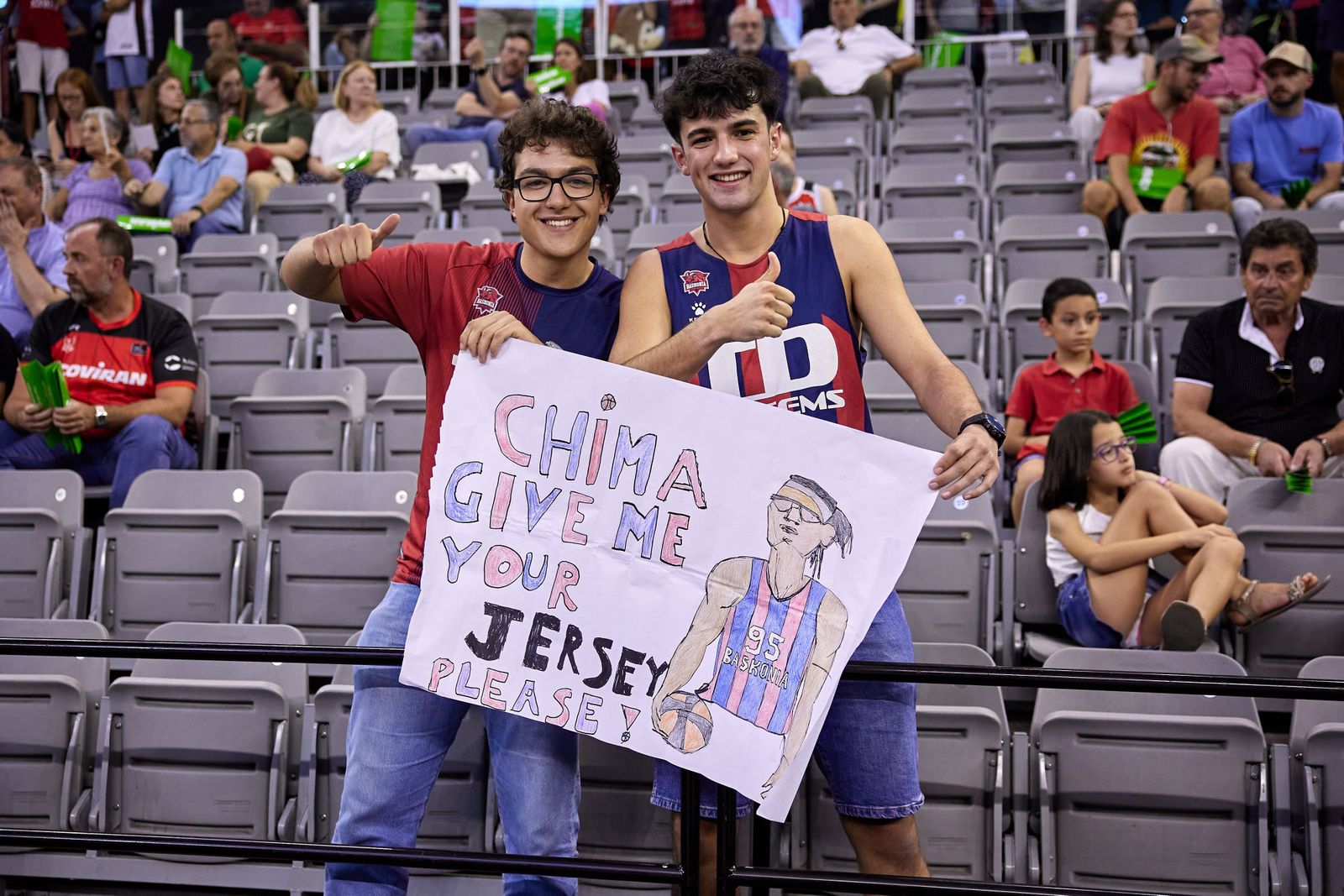 Encuéntrate en el Palacio de Deportes en el partido del Covirán Granada con el Baskonia