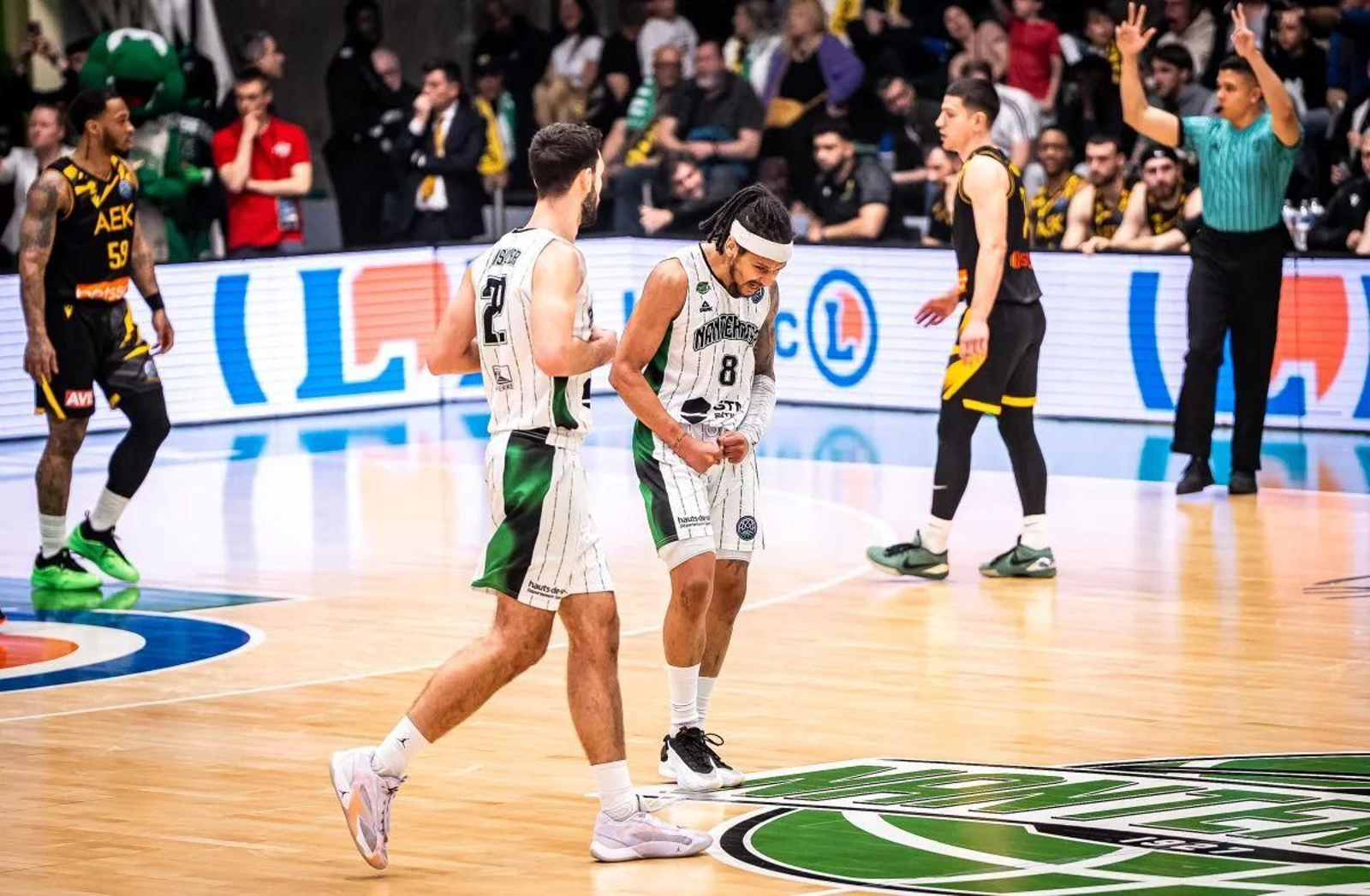Nanterre gana al AEK de Atenas y habrá tercer partido (82-70)