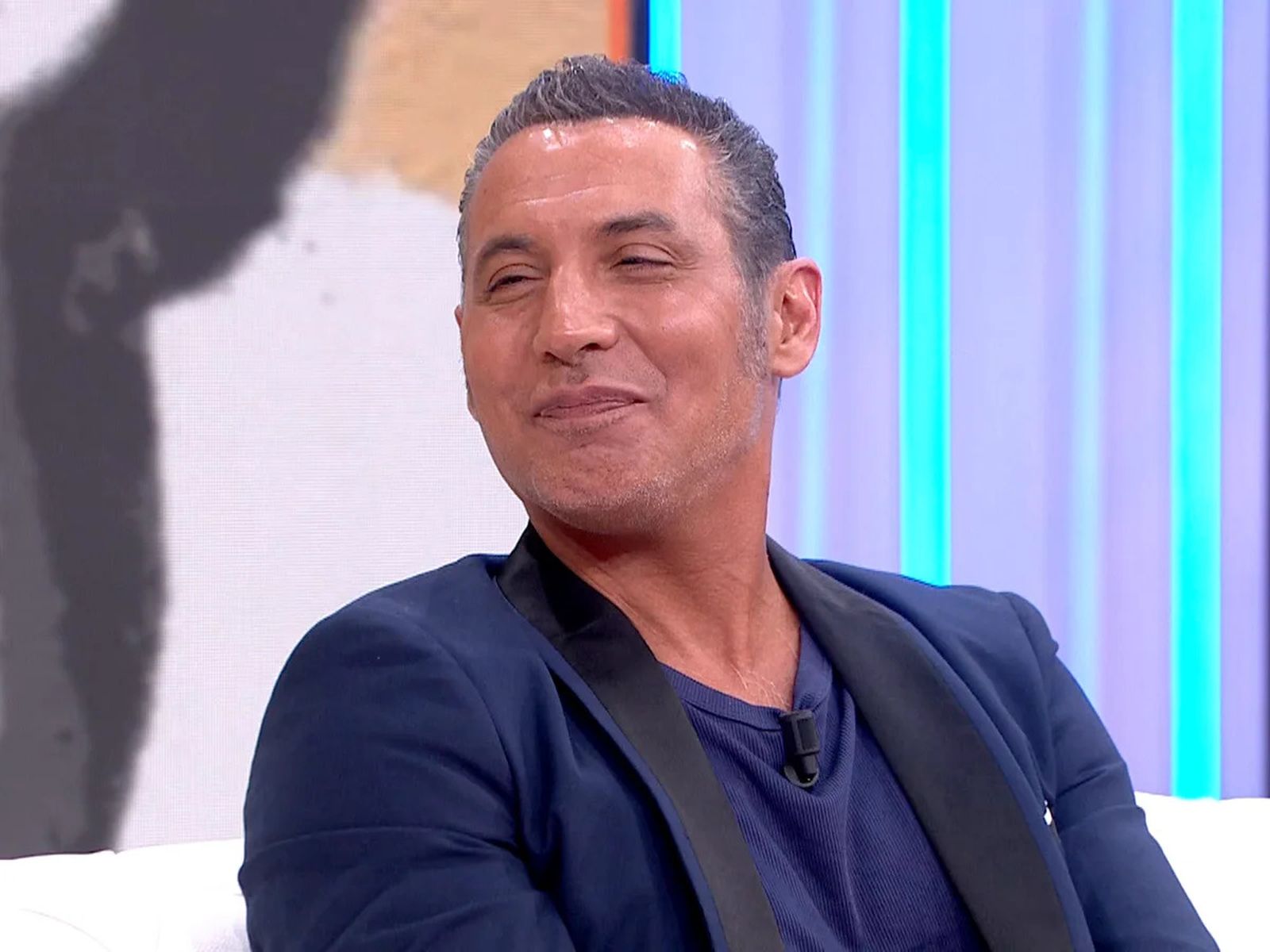 Pitingo atraviesa un momento dulce en el plano personal tras confirmar que pasará por el altar con su novia Laura.