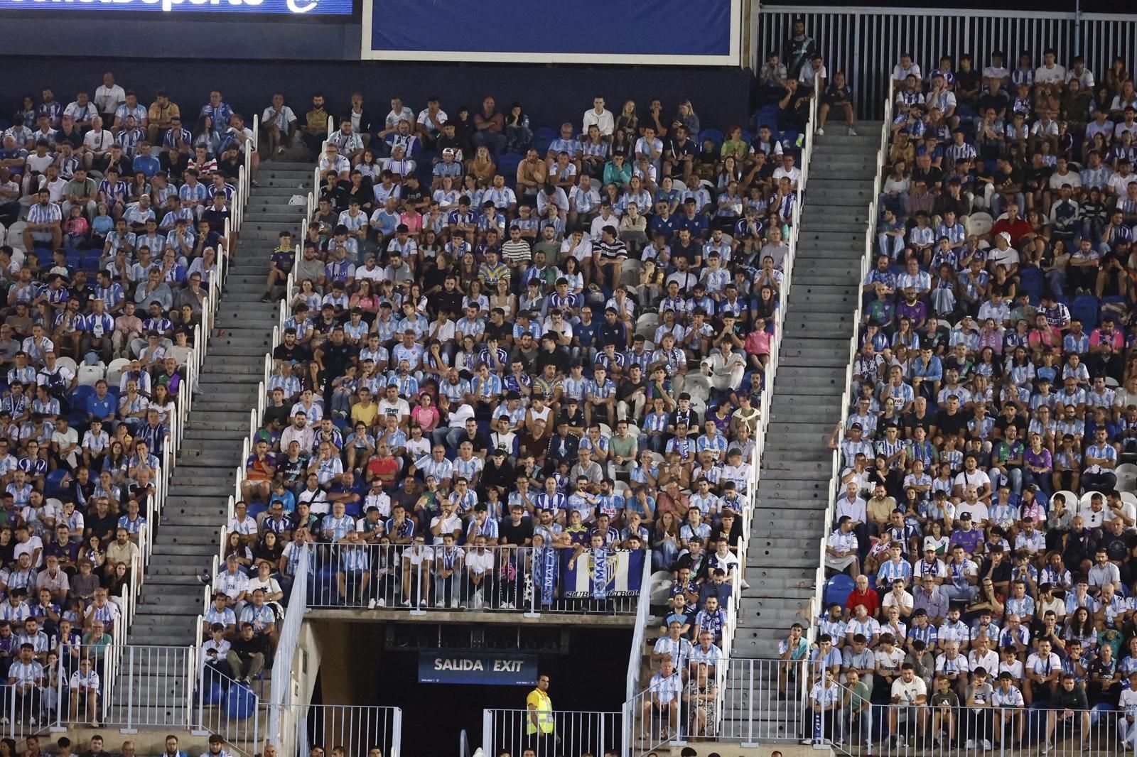 Búscate en las gradas de La Rosaleda en el Málaga CF-Deportivo