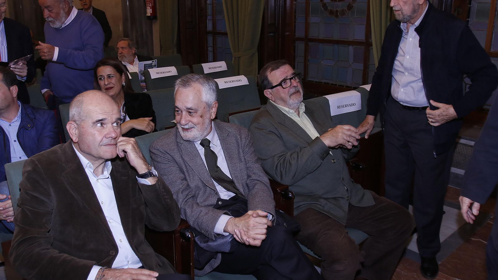 Manuel Chaves, José Antonio Griñán, José Rodríguez de la Borbolla y Manuel Gracia, en primera fila.